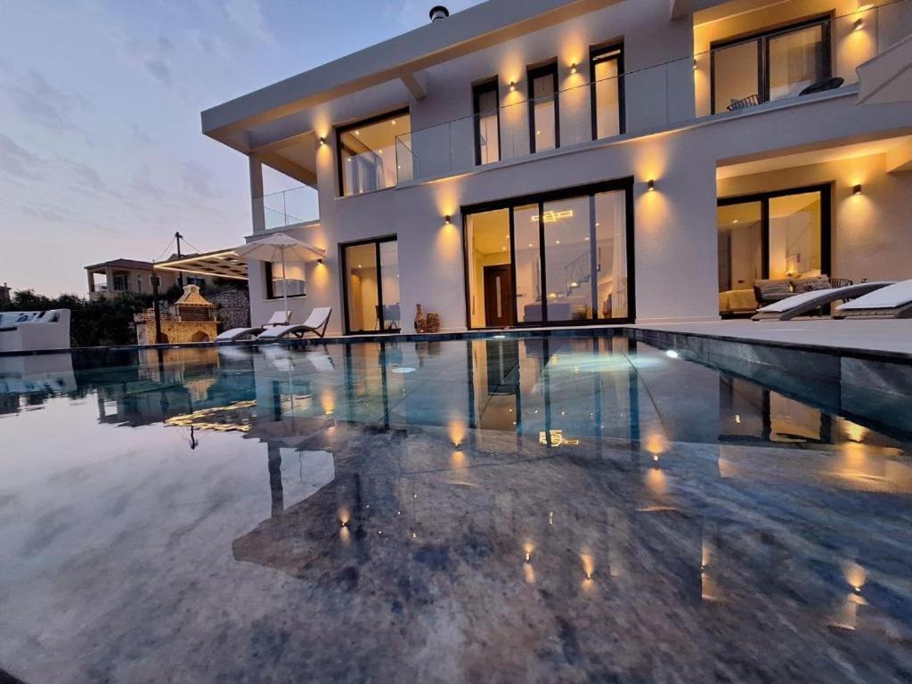 DEOS VILLA