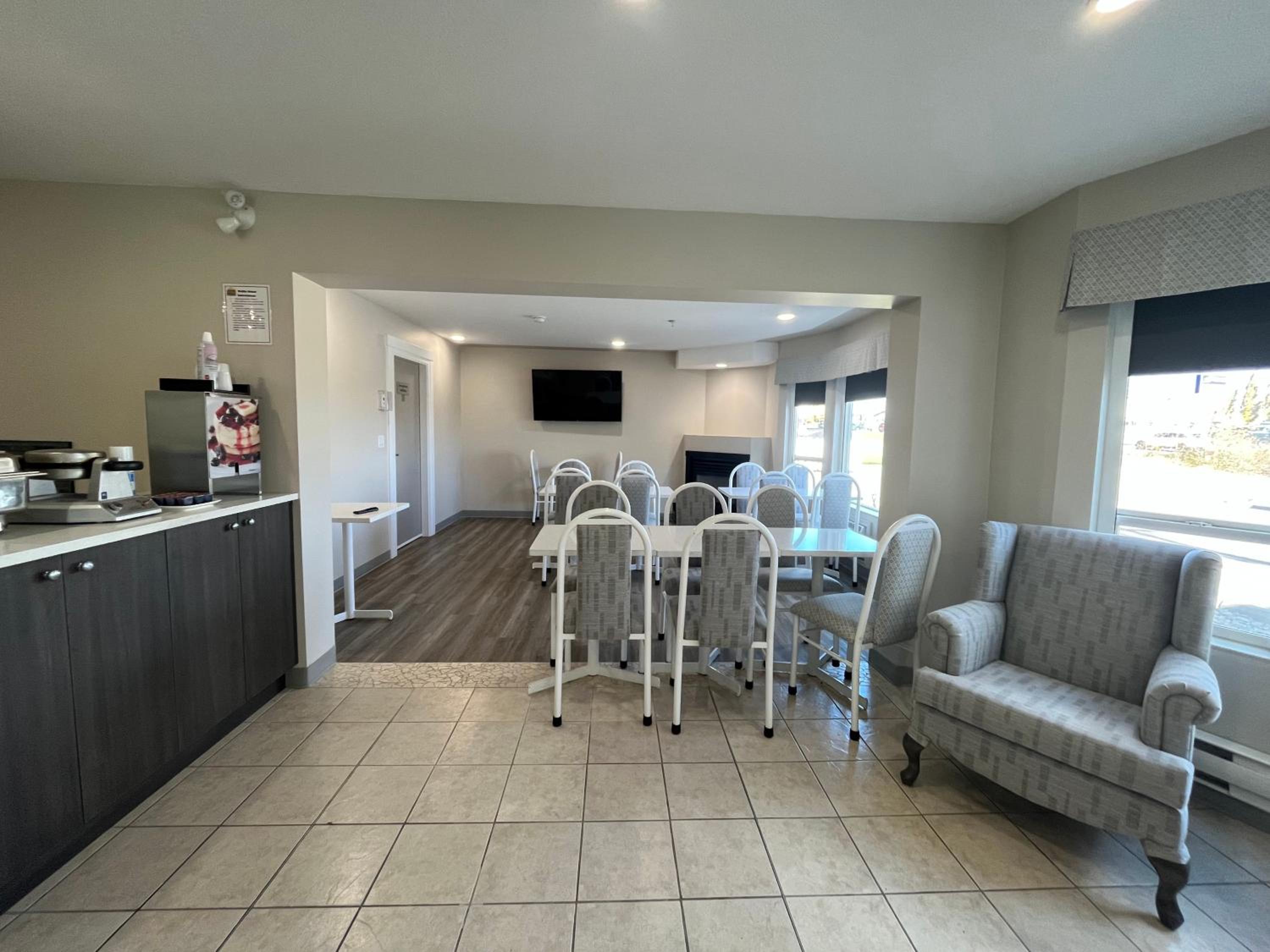 Western Long Stay Whitecourt 1