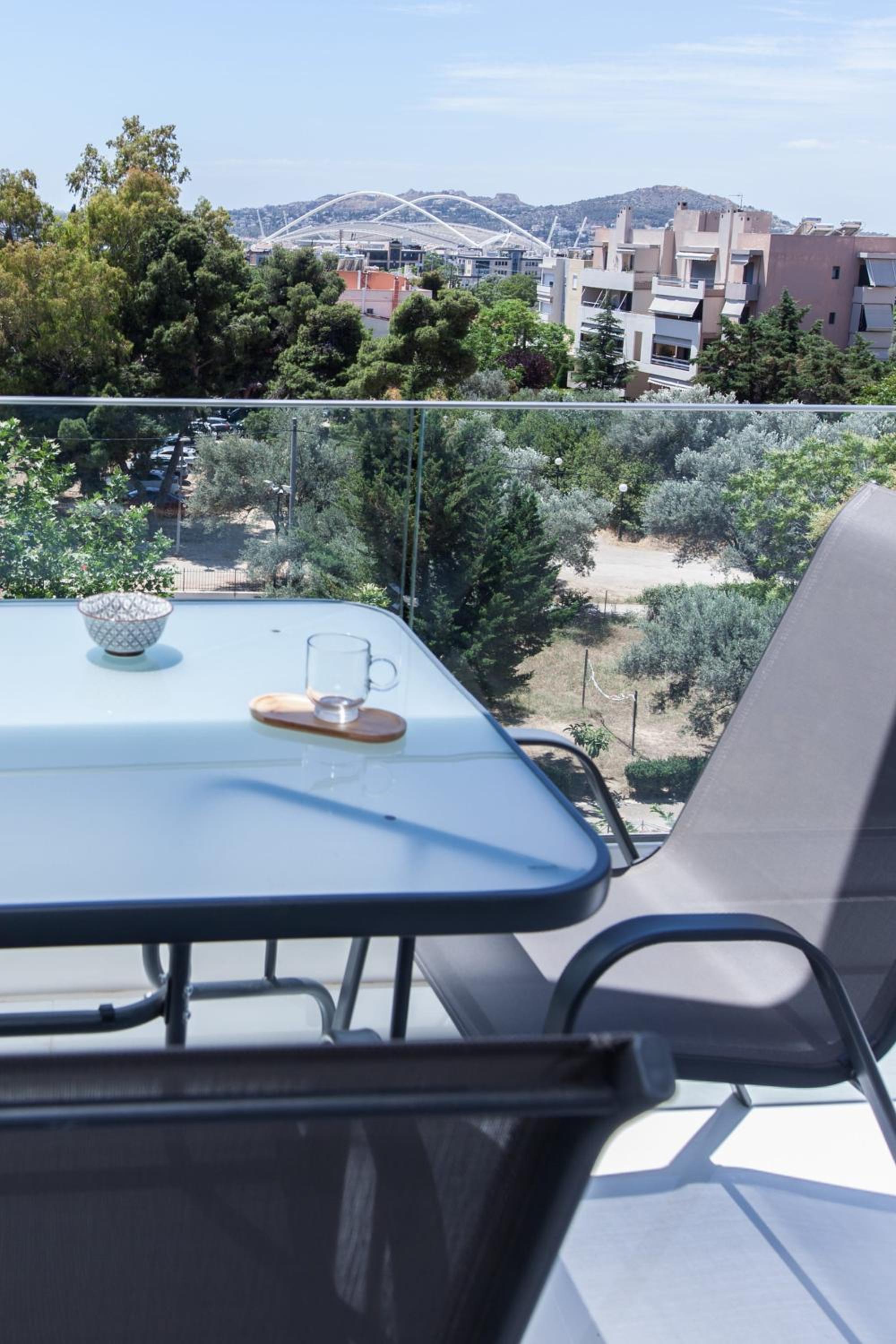 Marousi 2 Bd Modern Luxury Living with Shared Pool