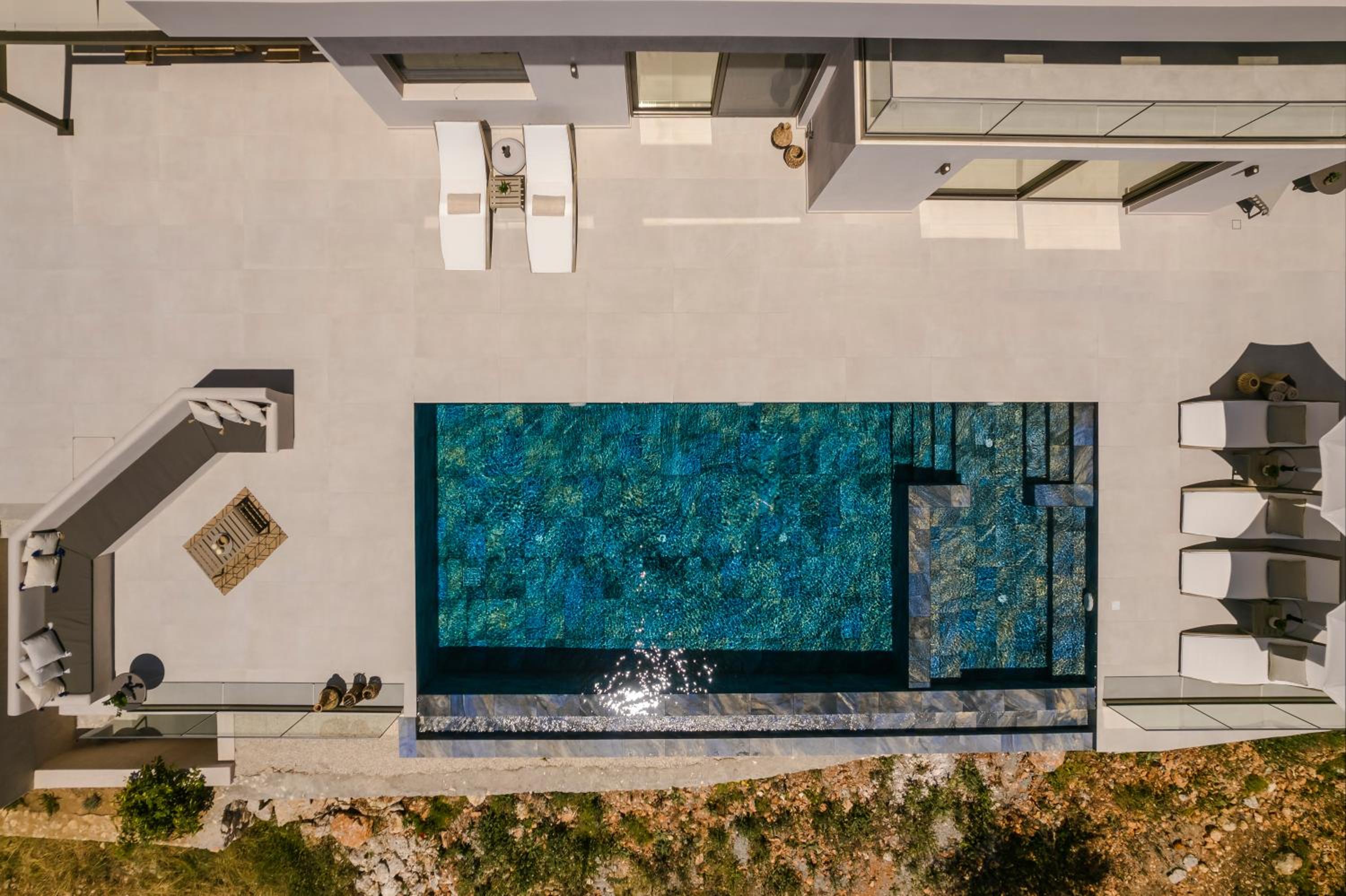 DEOS VILLA