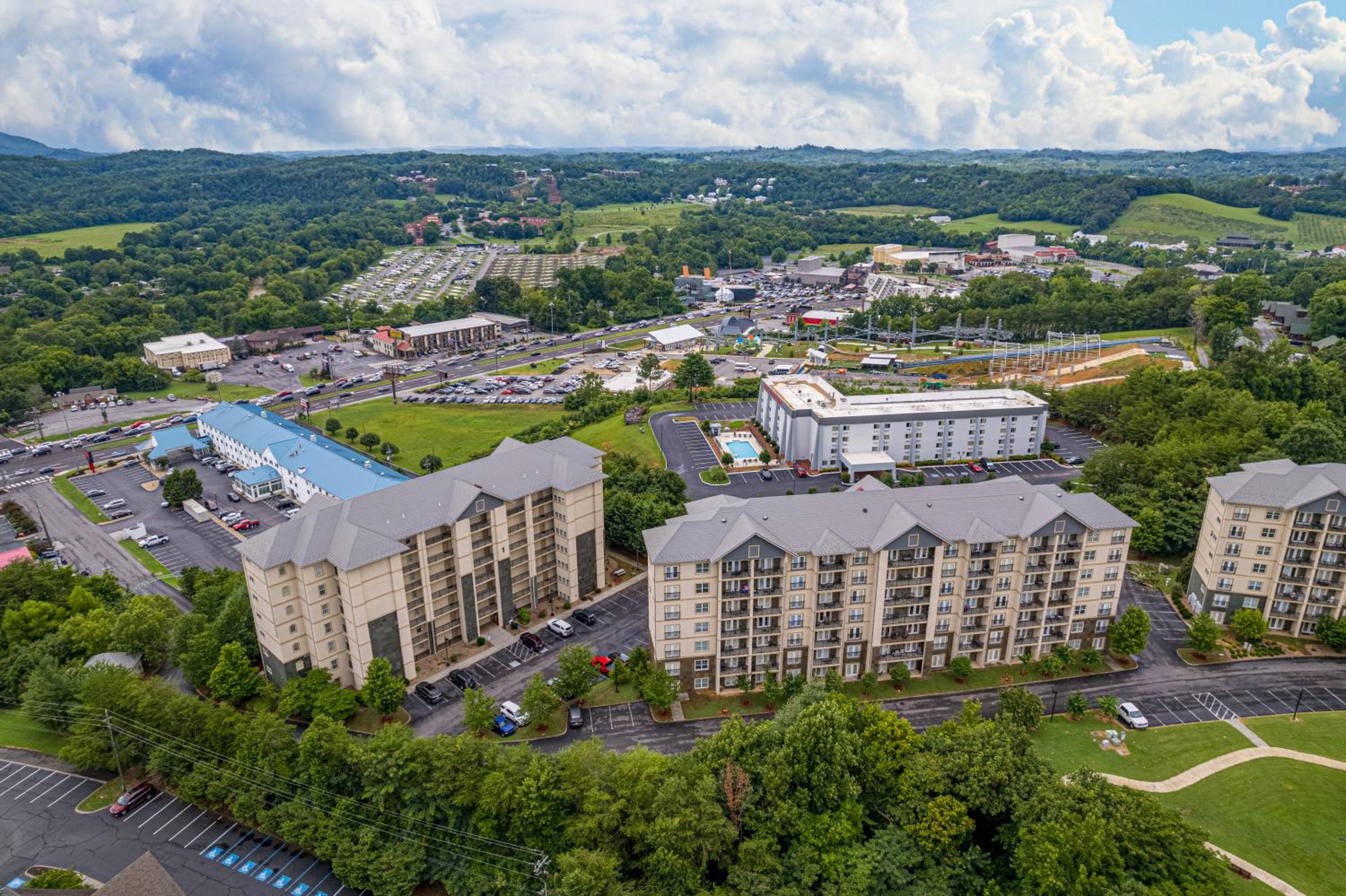 Mountain View Condo 1205 by Eden Crest view 4