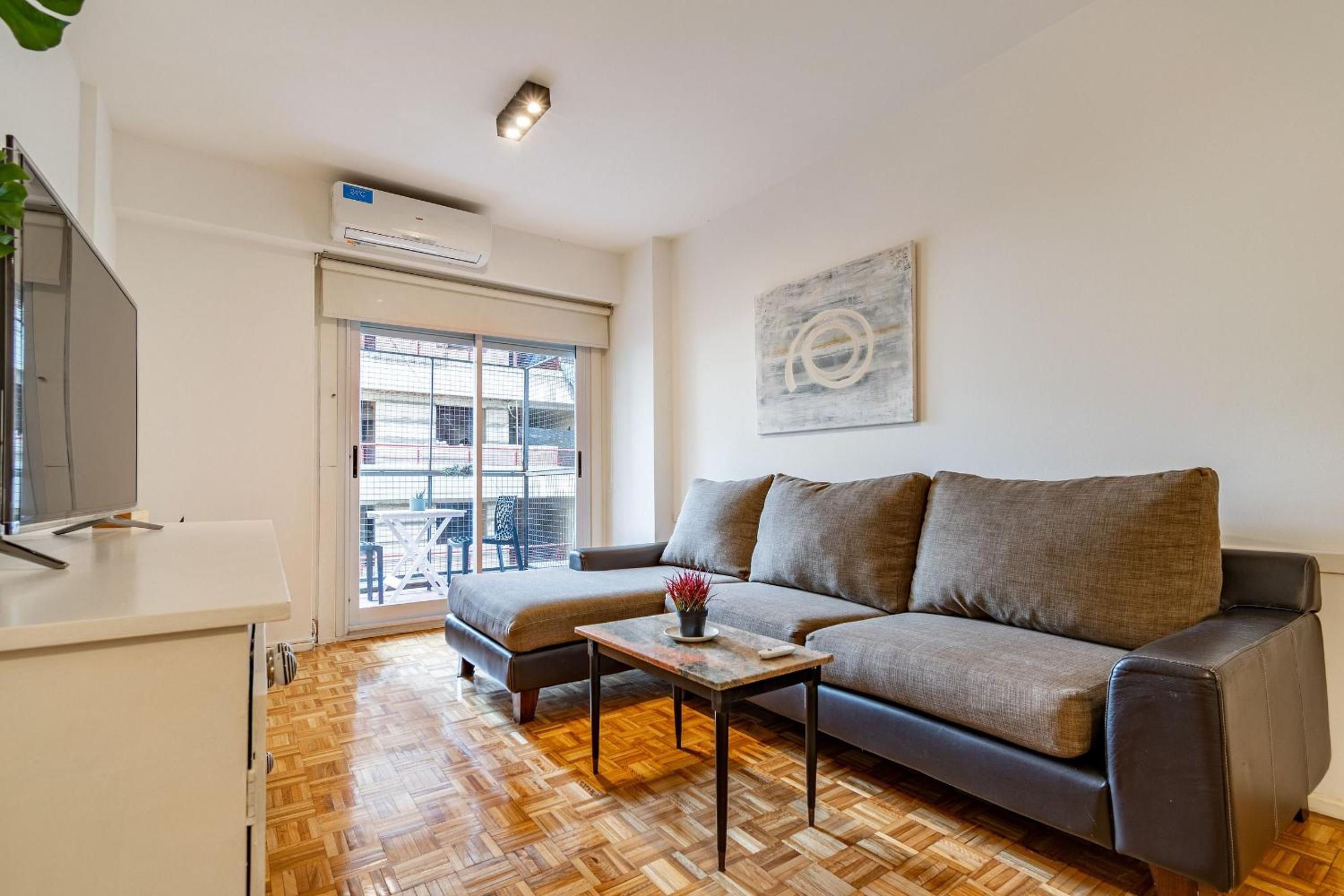 Cozy and Spacious apartment in Palermo