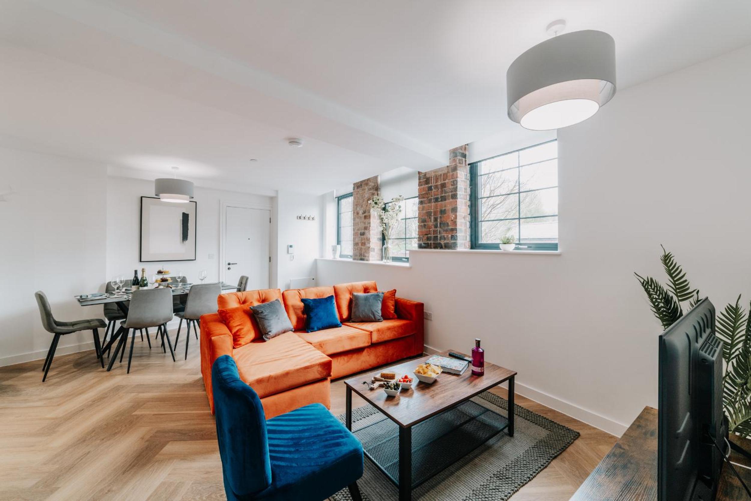 Stunning Grade II City Pad, Families, Contractors, Fast WiFi view 4
