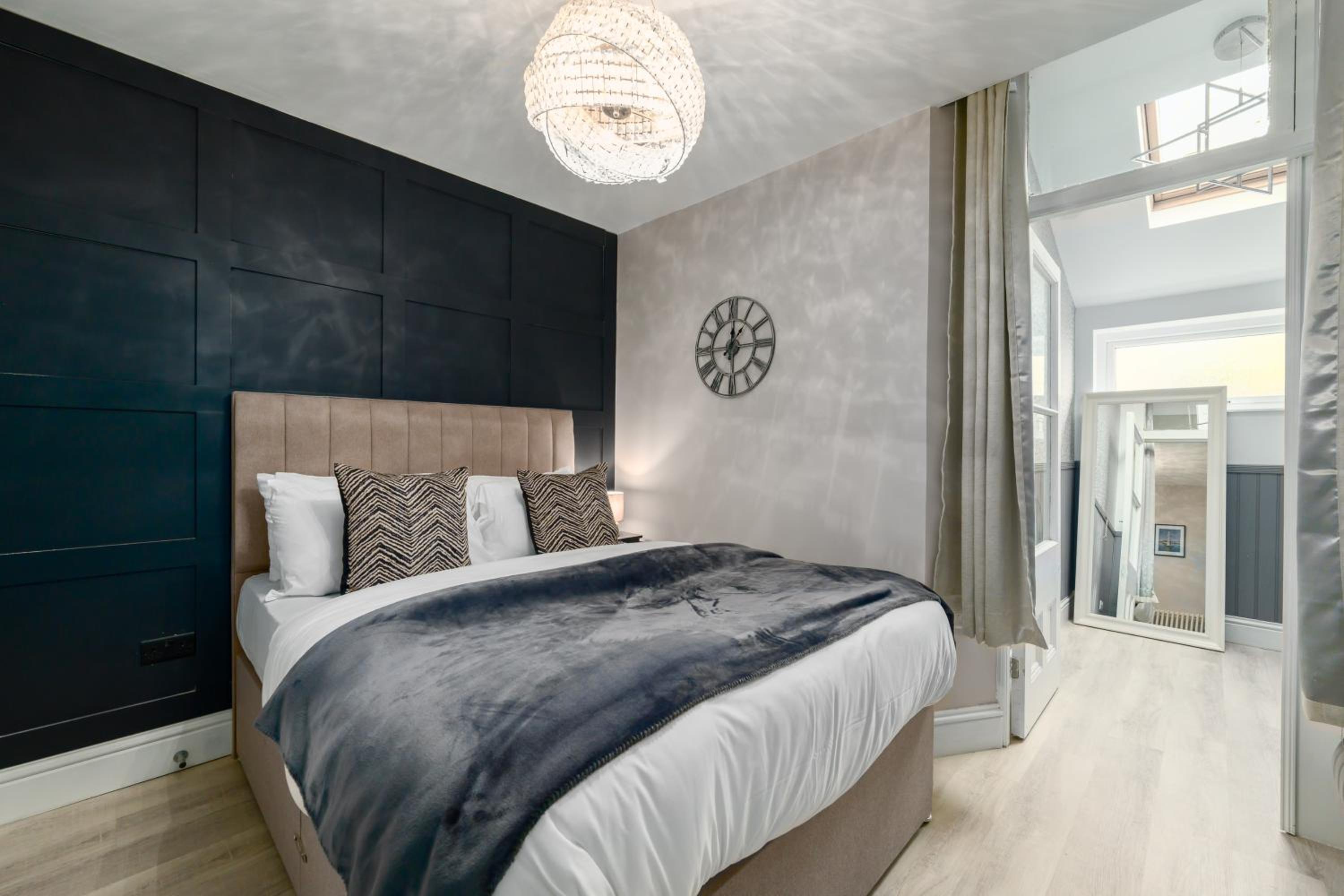 Ty Ayla Premier Apartments - Roath Park view 4