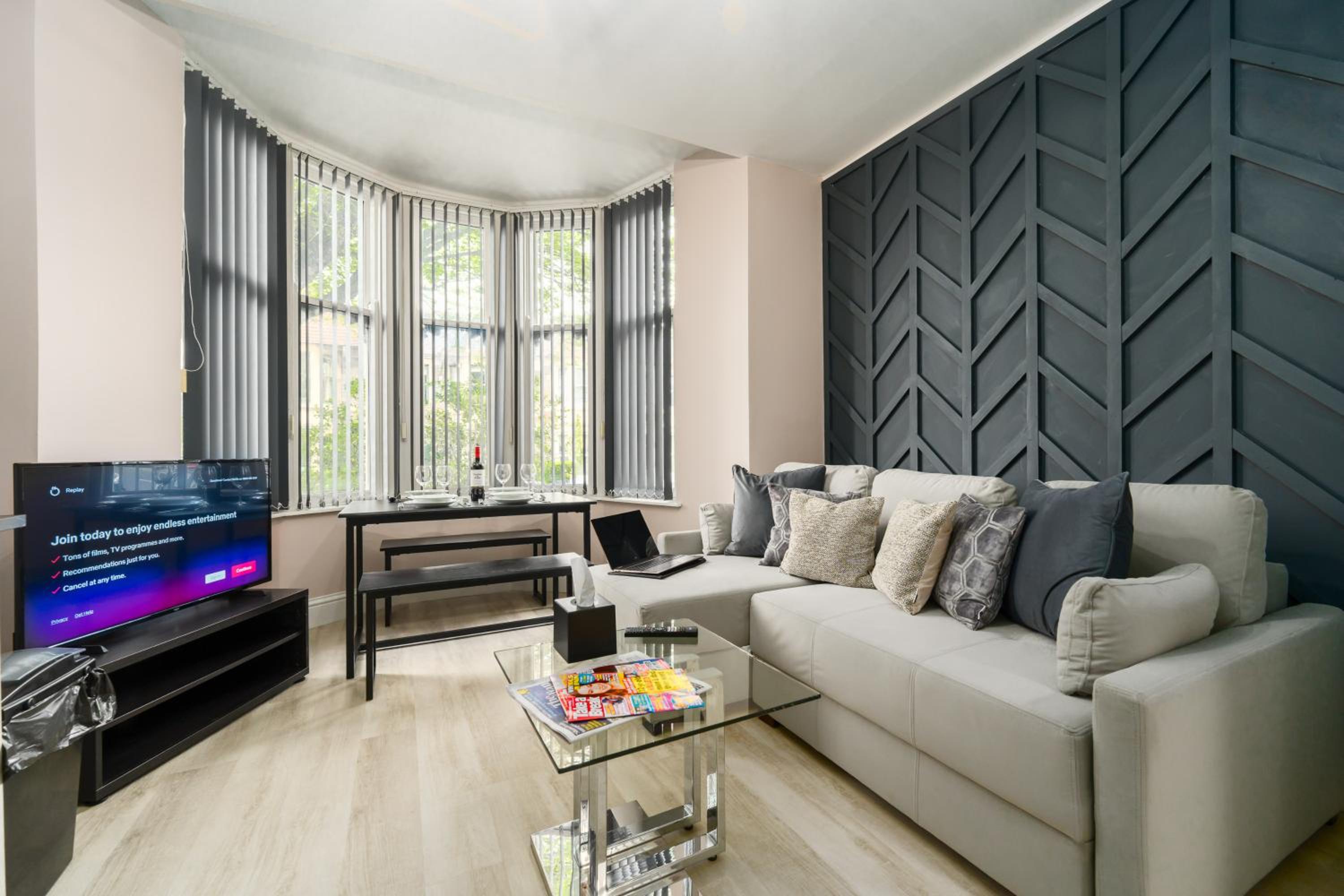 Ty Ayla Premier Apartments - Roath Park view 3