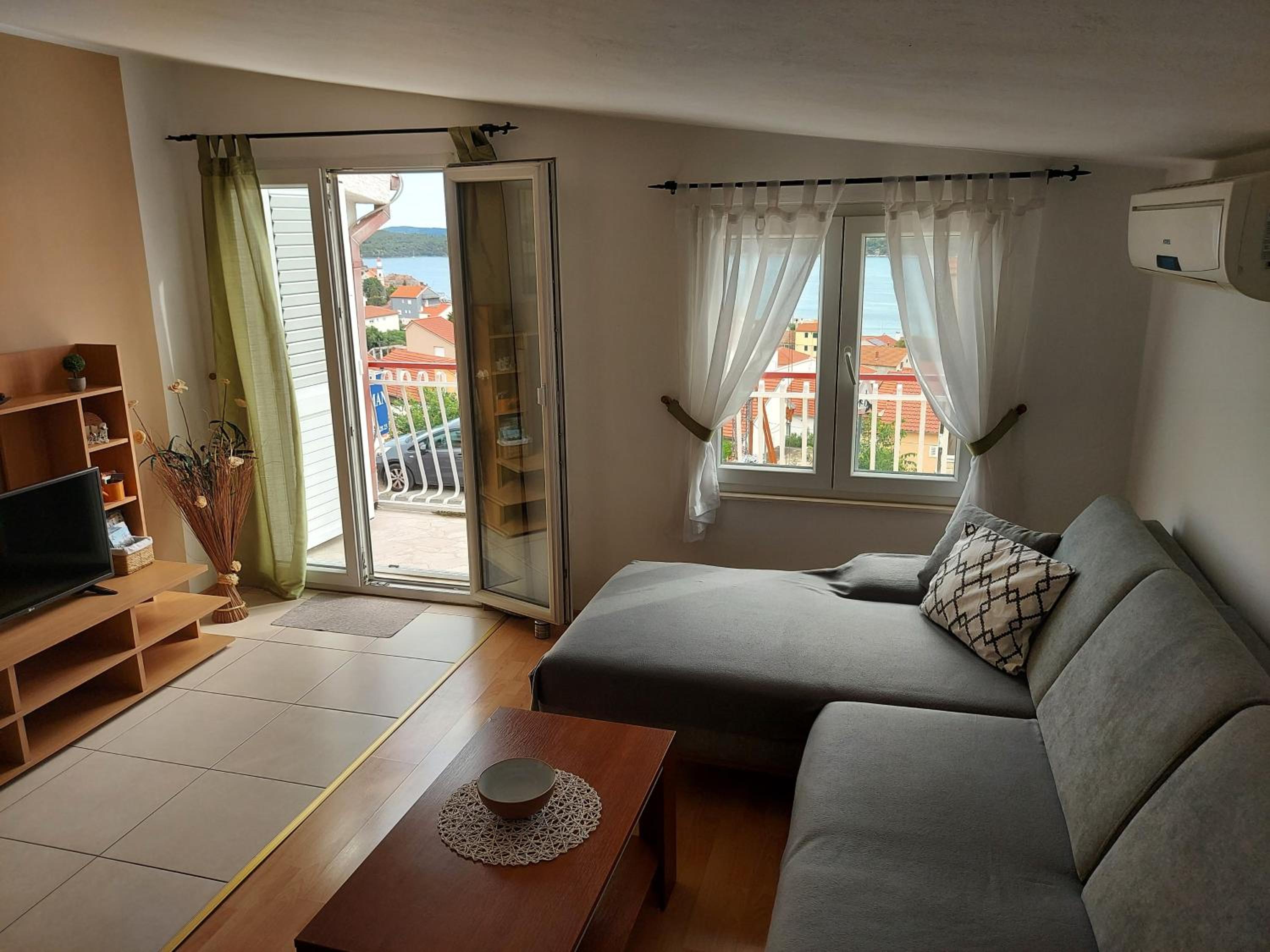 Apartments Madlena