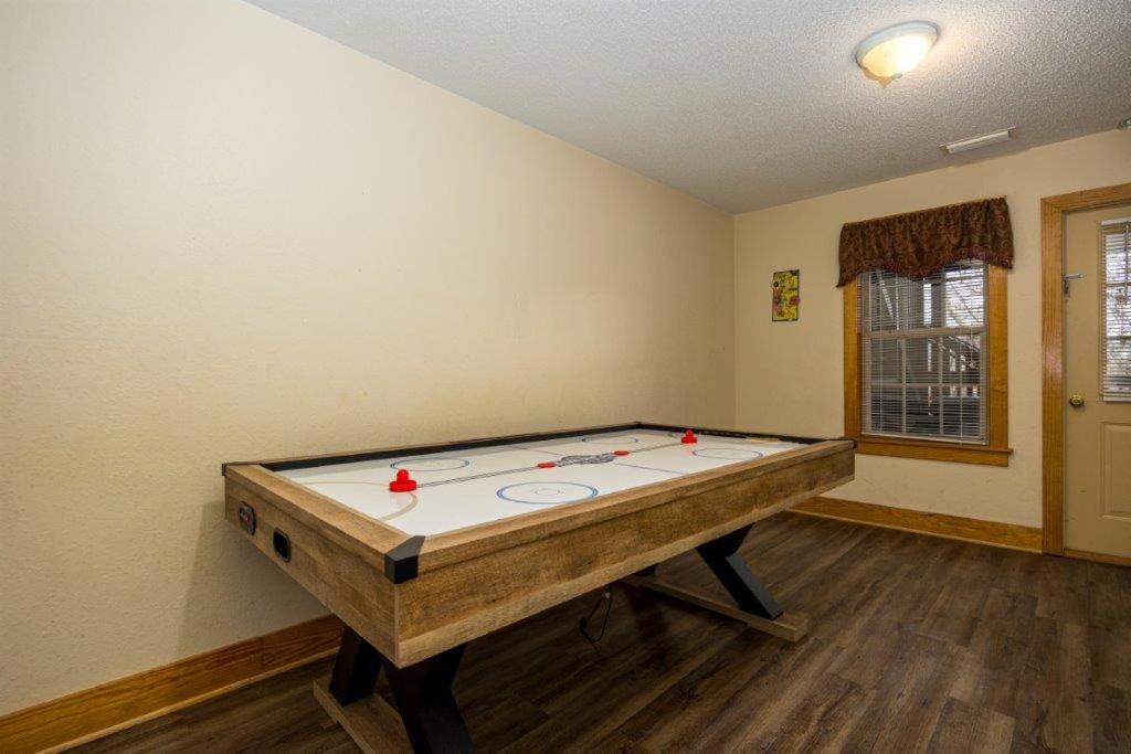 Briarstone Lodge Condo 13C view 4
