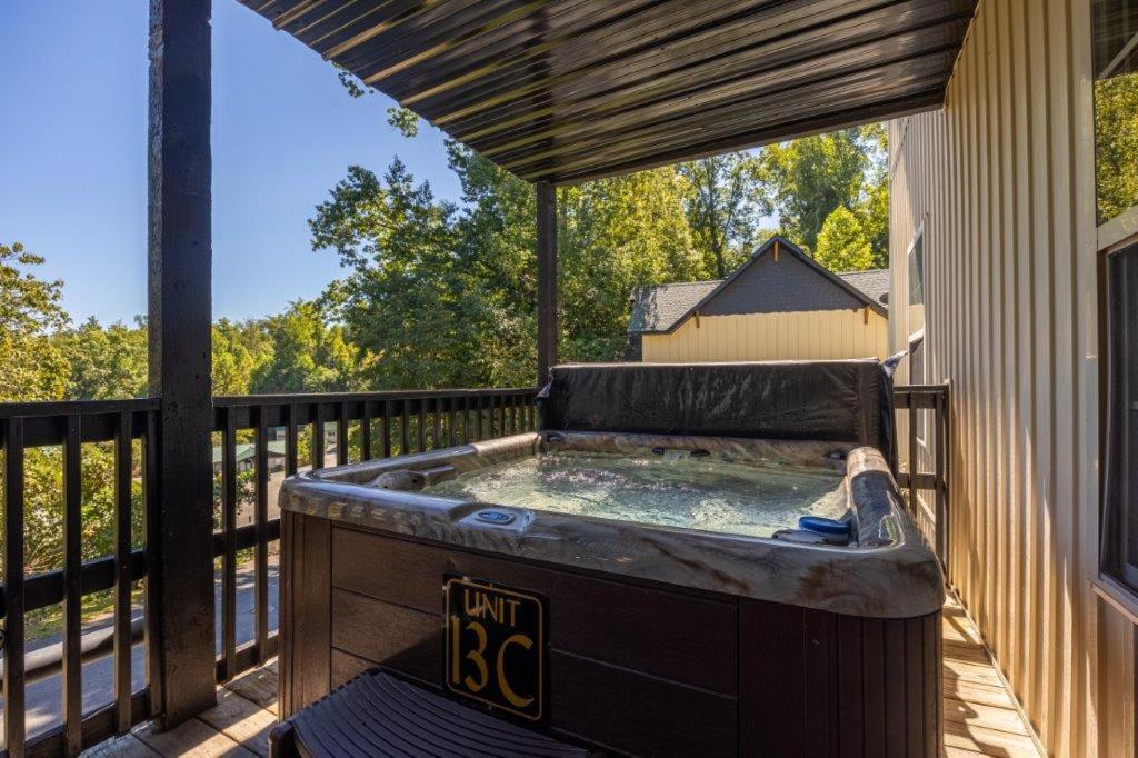 Briarstone Lodge Condo 13C view 2
