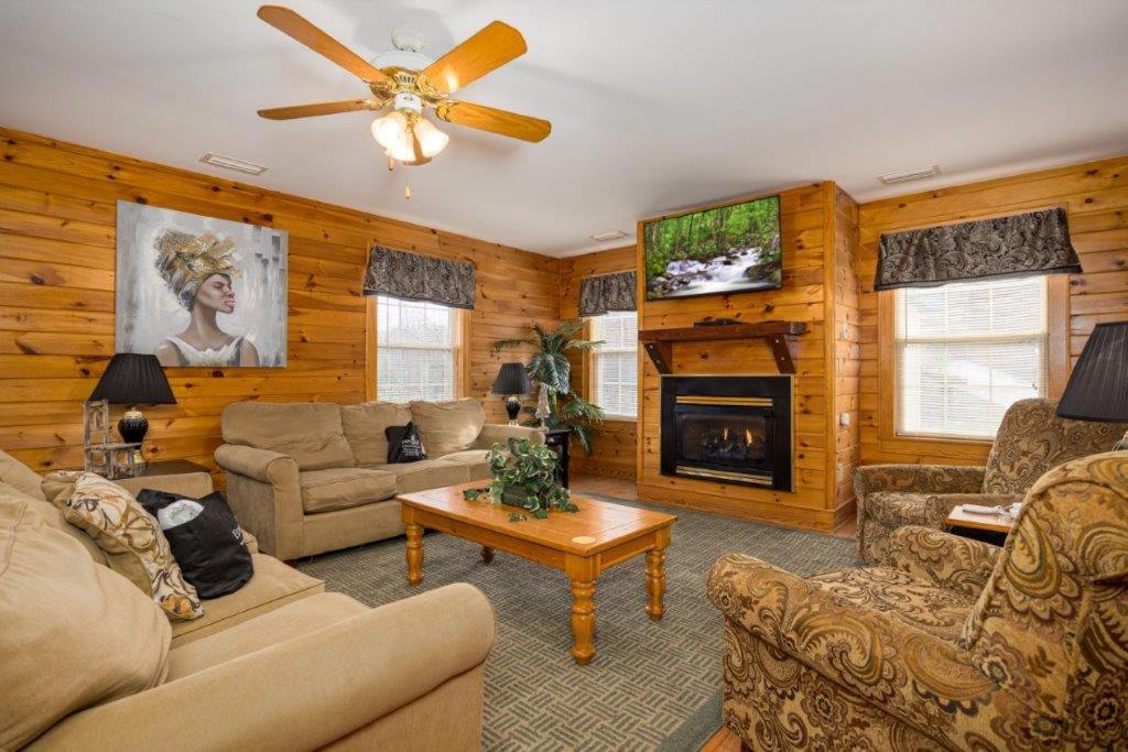 Briarstone Lodge Condo 13C view 5
