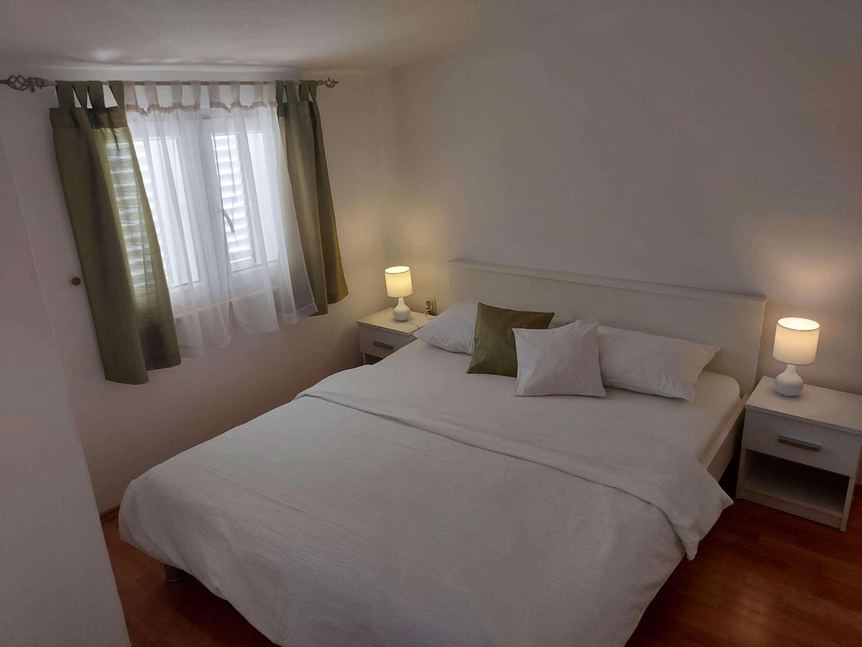 Apartments Madlena