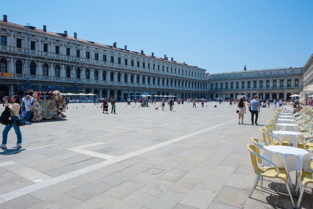 Ca' San Marco, literally 20 meters from San Marco square!