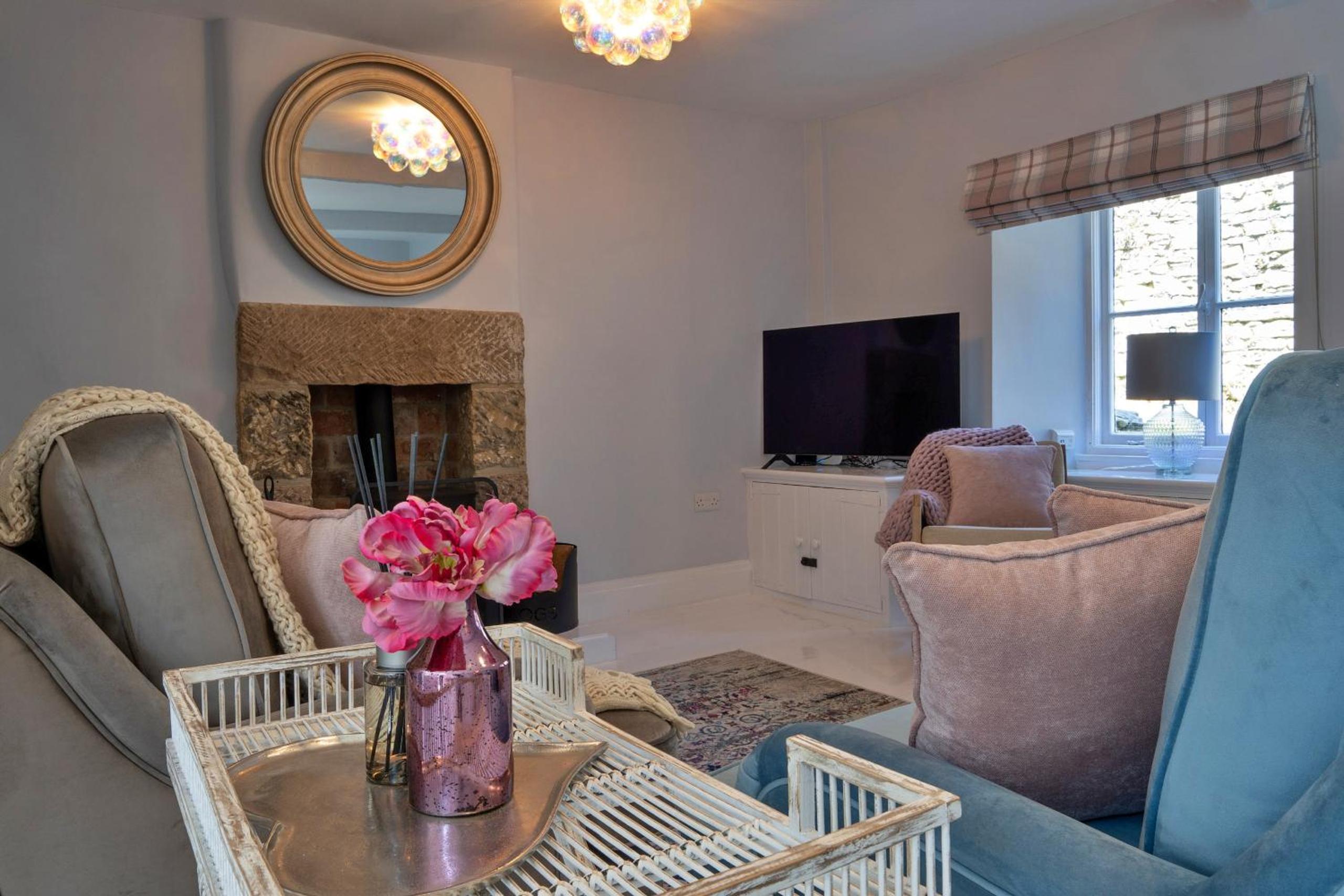 Finest Retreats - Sisu Bakewell, Limestones Cottage