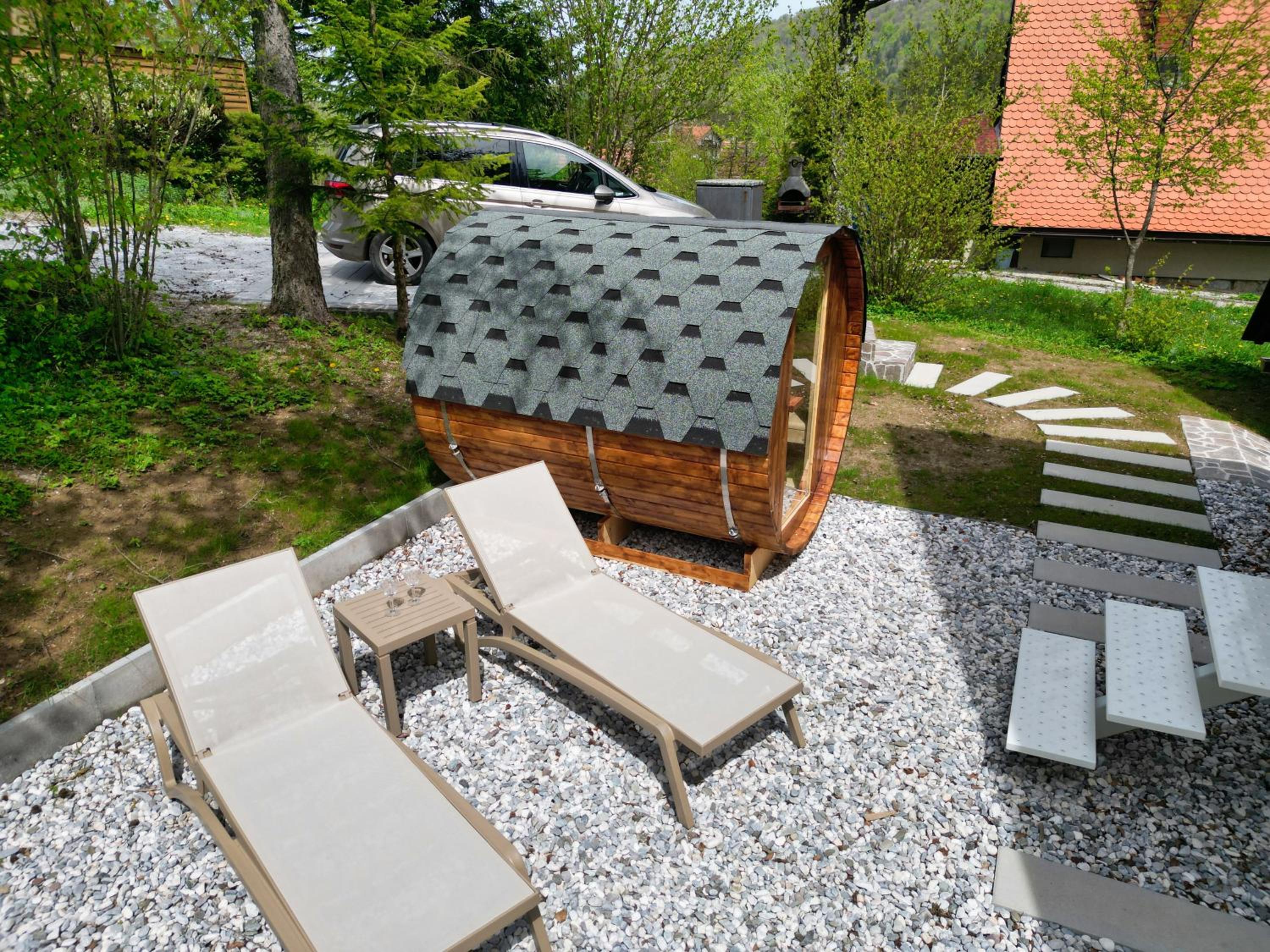 Photo 11