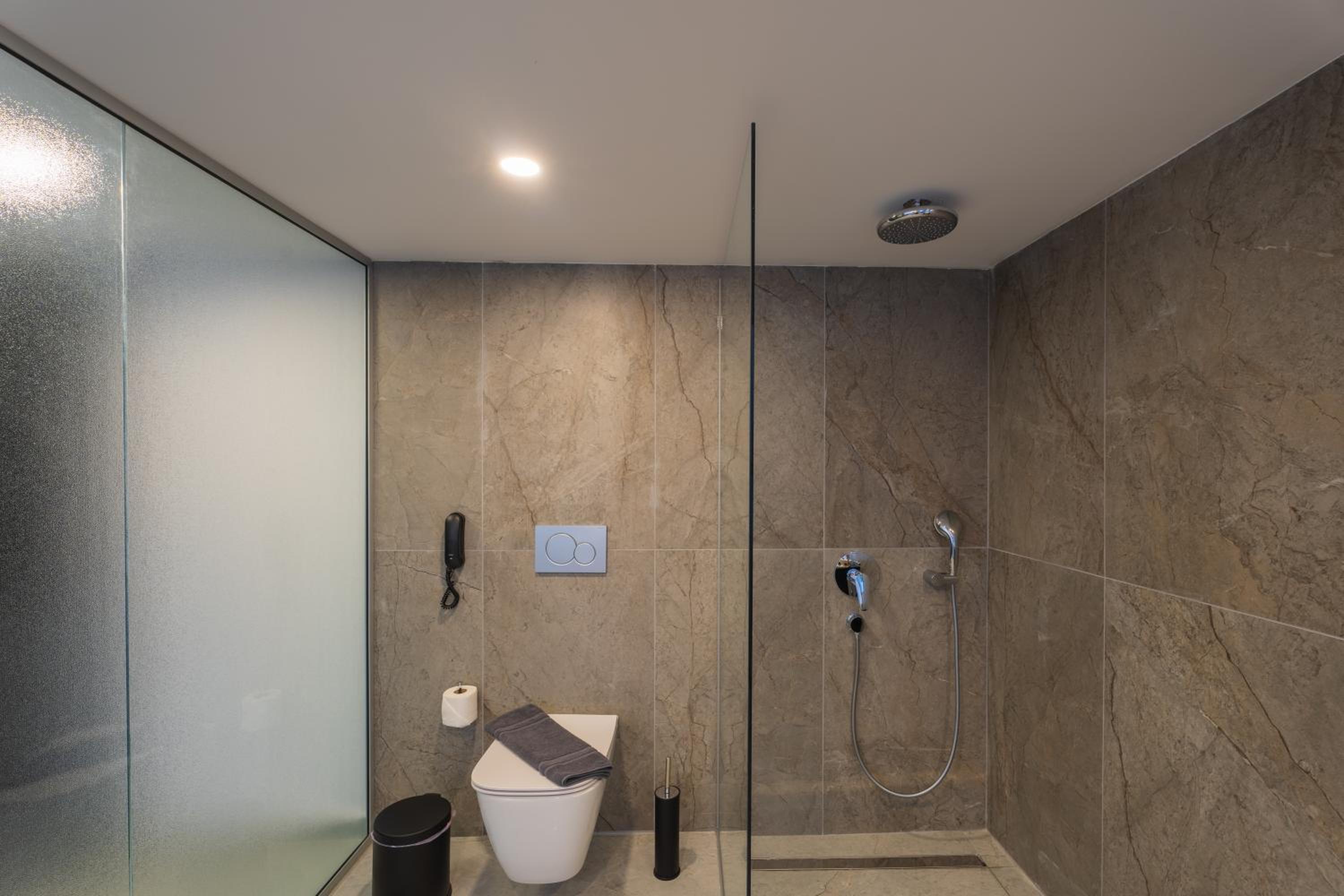 EcoHeaven Suites