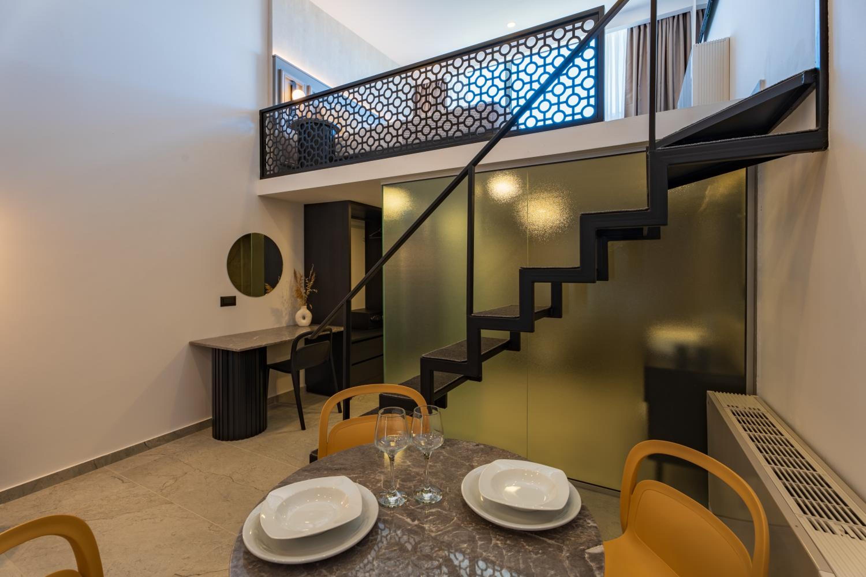 EcoHeaven Suites