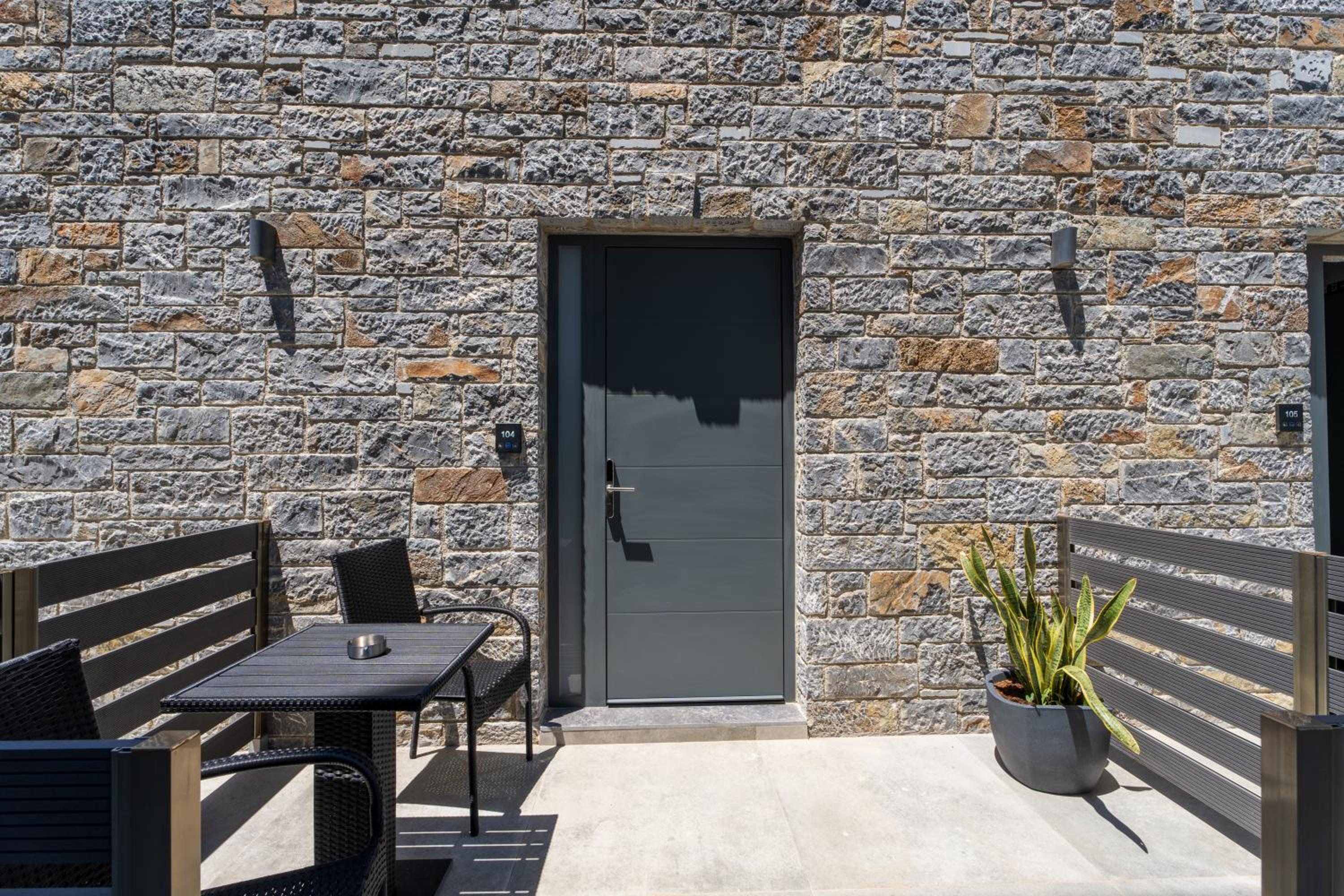 EcoHeaven Suites