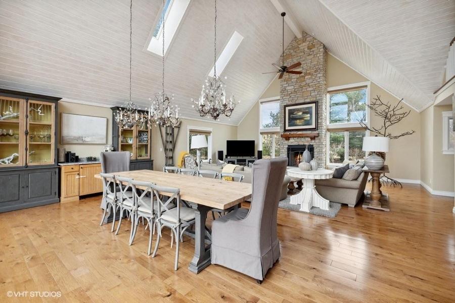 Main Destination by Juniper Holiday + Home