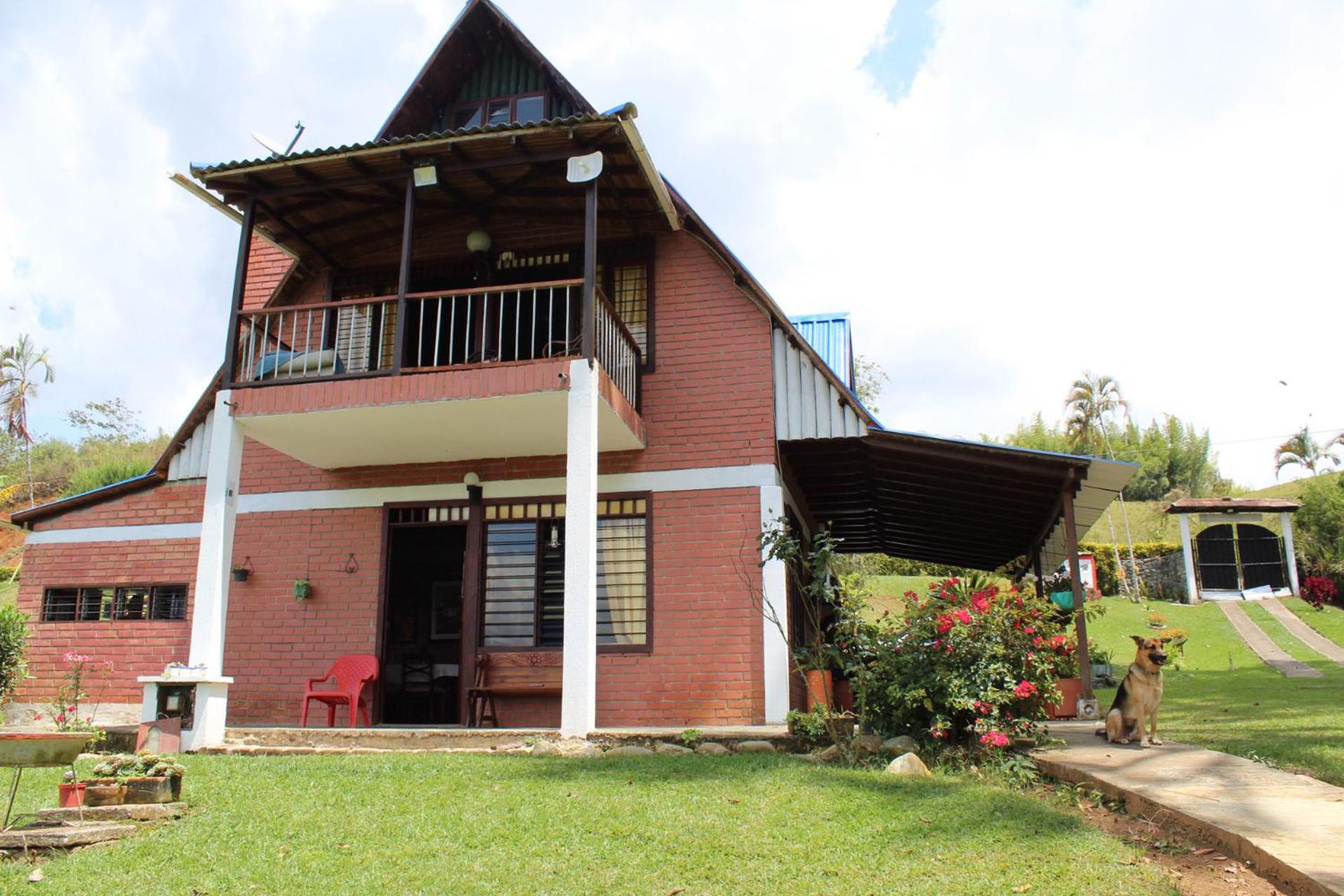 Finca Lago Calima