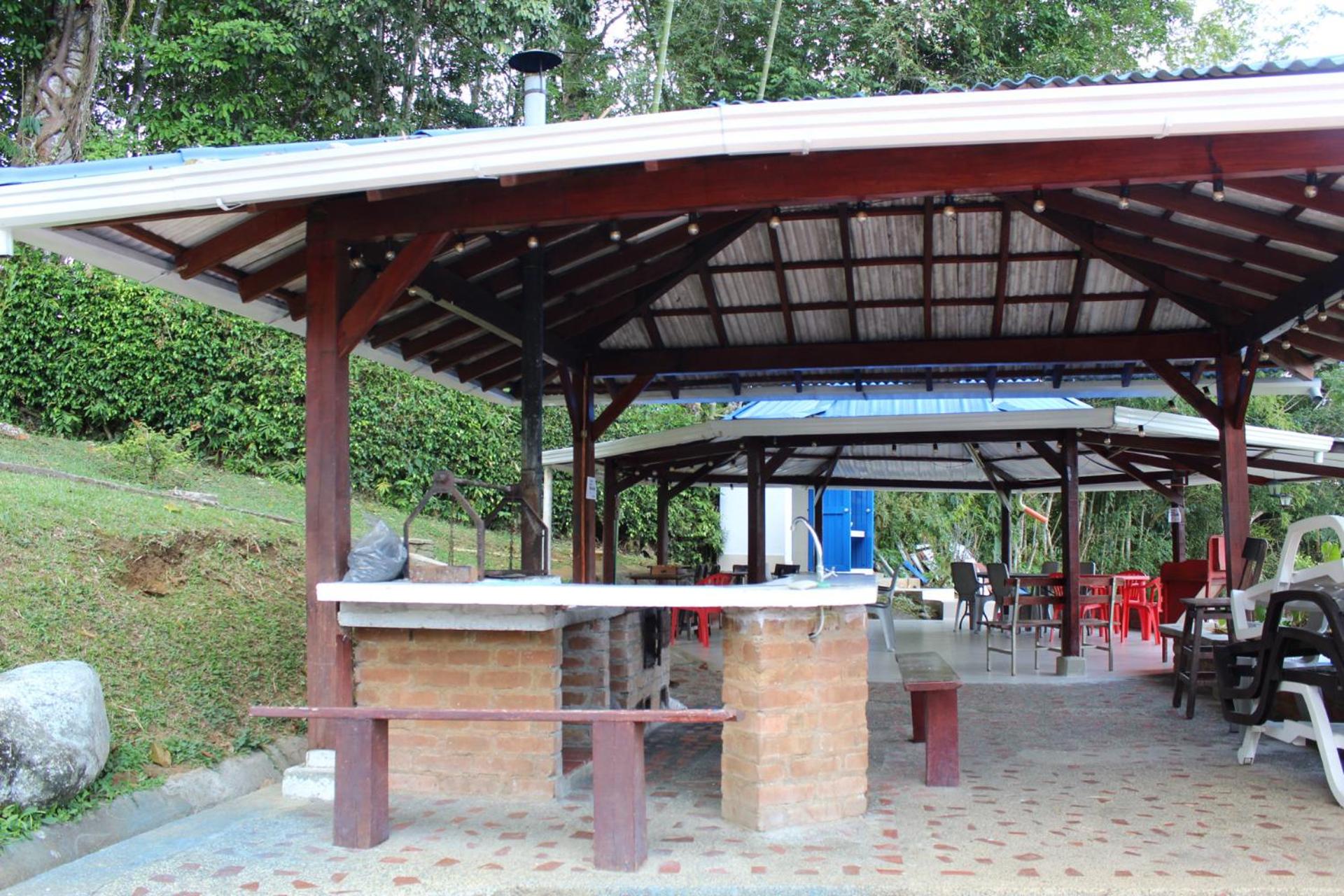 Finca Lago Calima