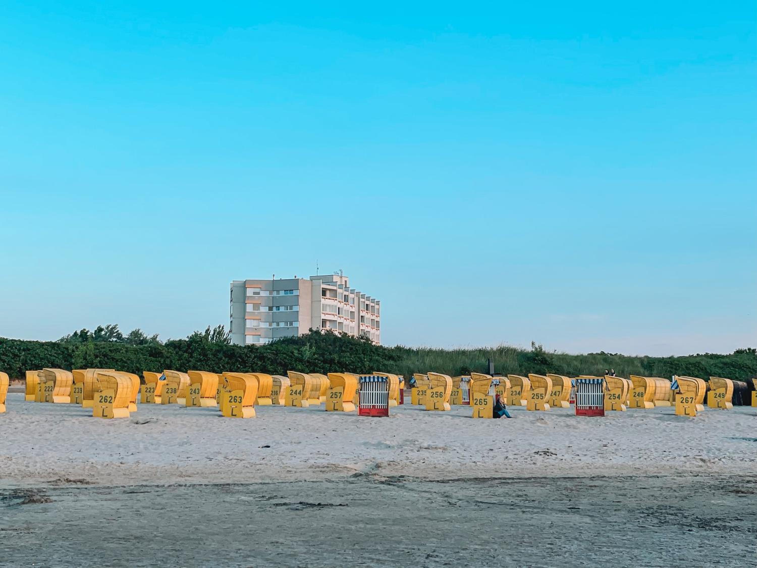 Strandstudio mit Schwimmbad und Sauna