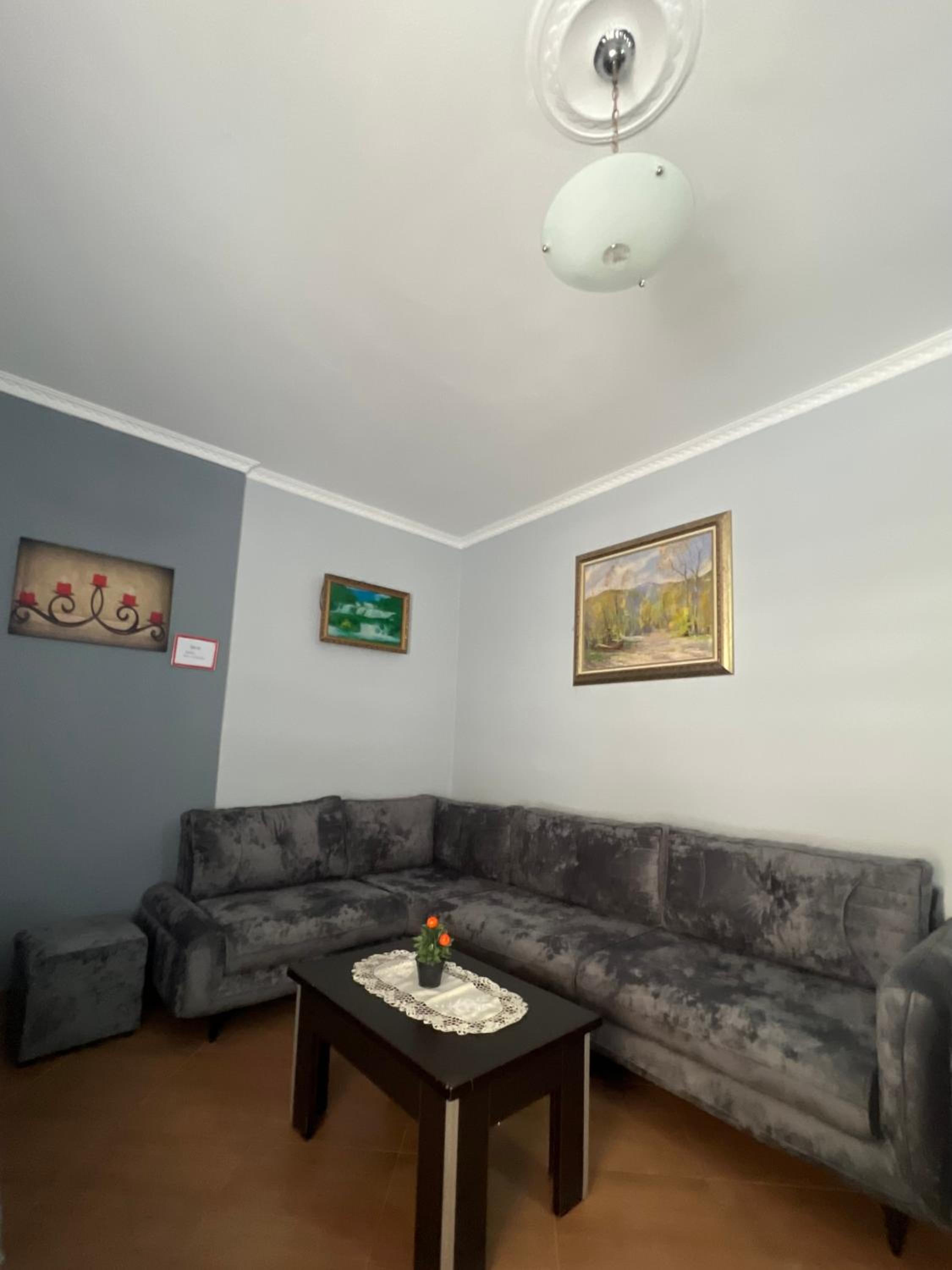 Anxhela Apartments