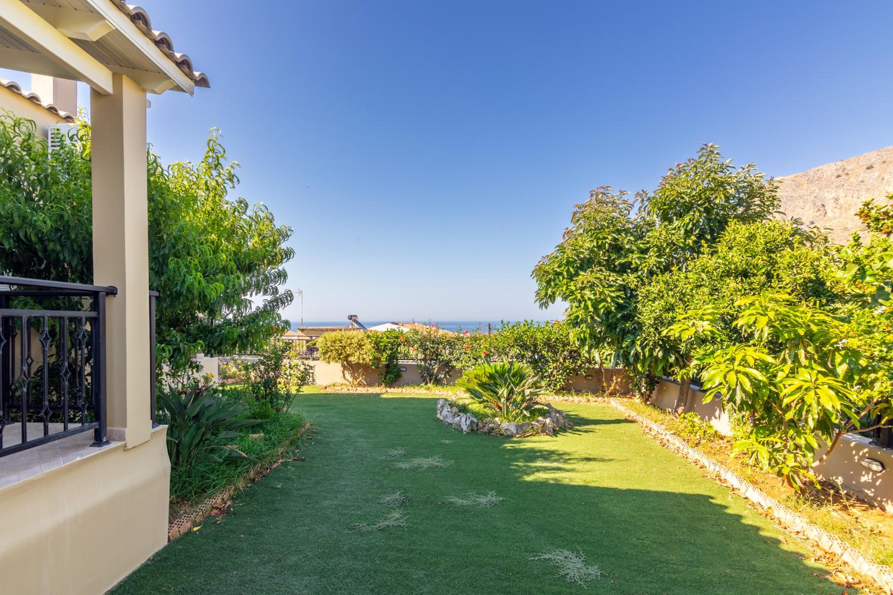 The 3 Bedroom Hideaway - Casteliana II view 5