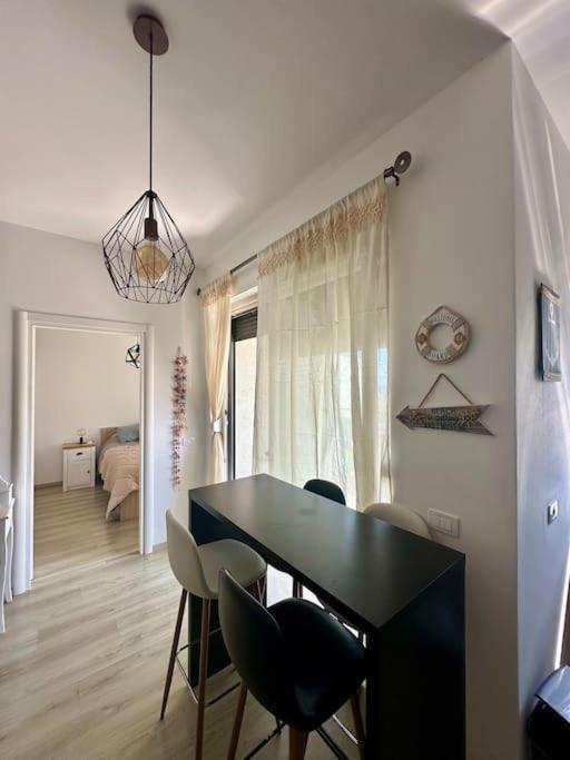 Cozy Beach Apartment - White Rocks Drymades photo 3