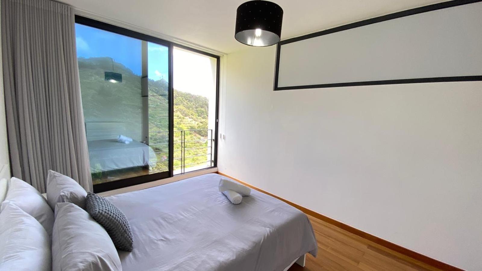 Sal e Pimenta House - A Wellbeing Retreat view 3