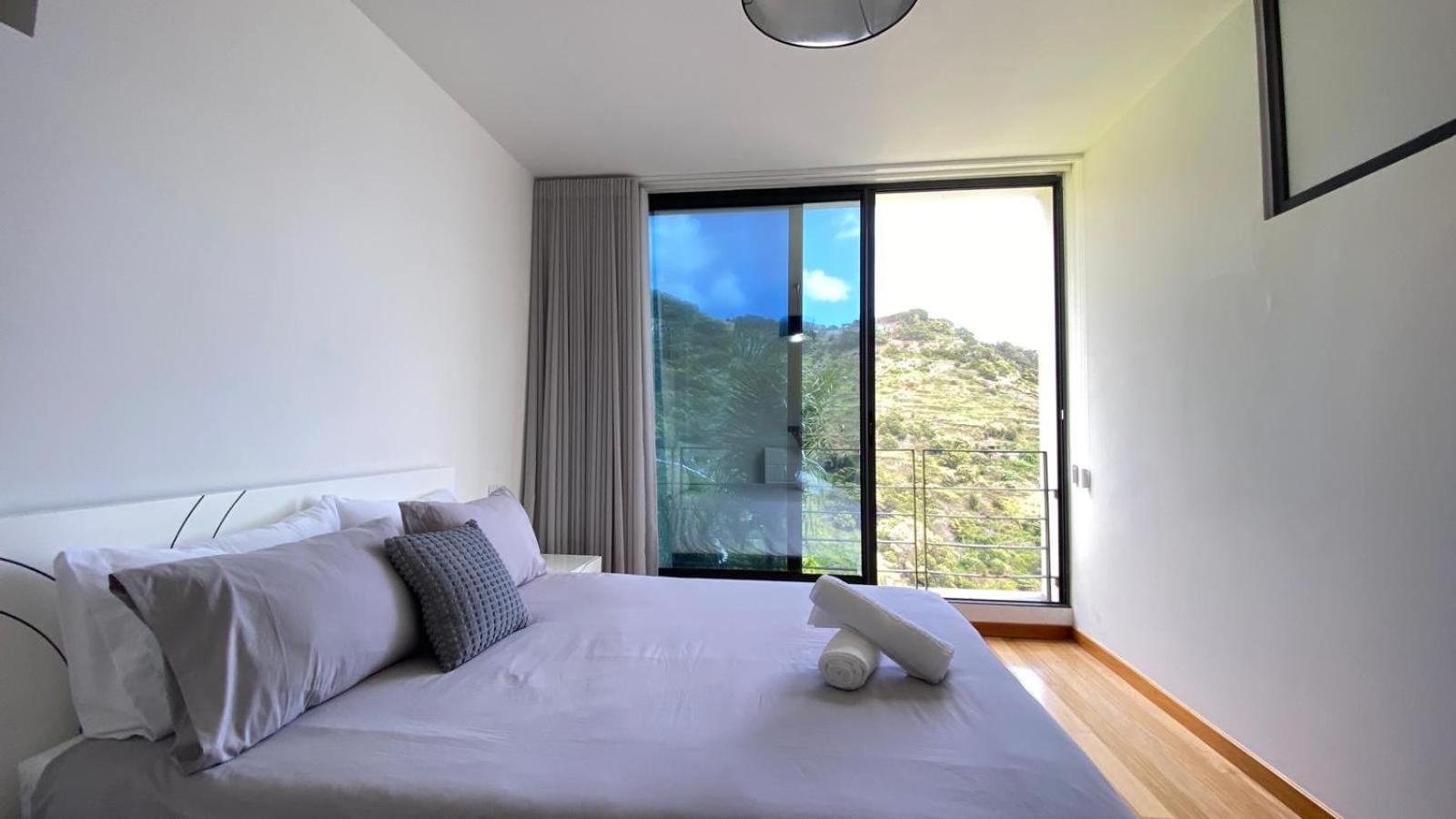 Sal e Pimenta House - A Wellbeing Retreat view 2