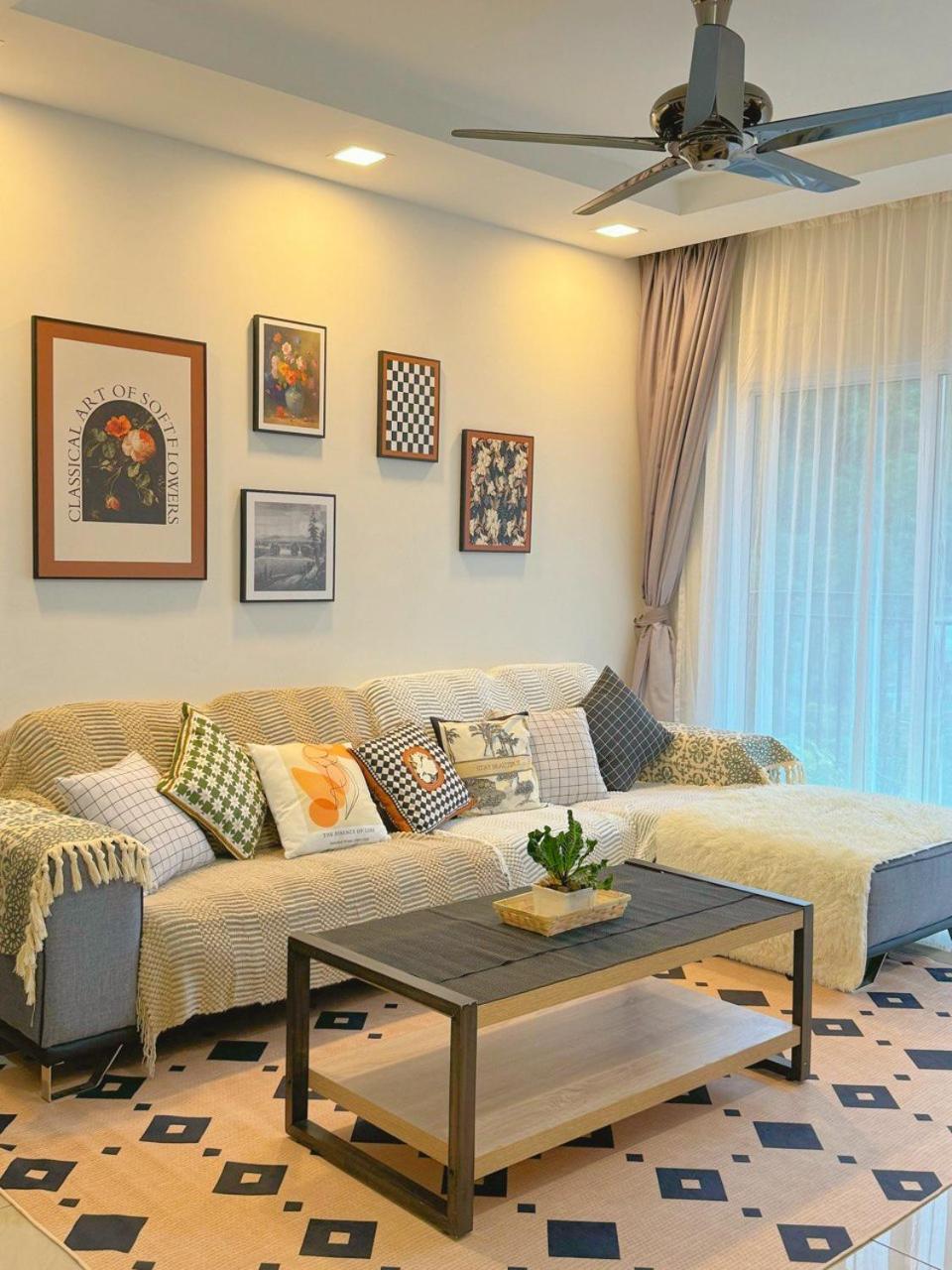 Peony Square Residences with Tea Valley View photo 1