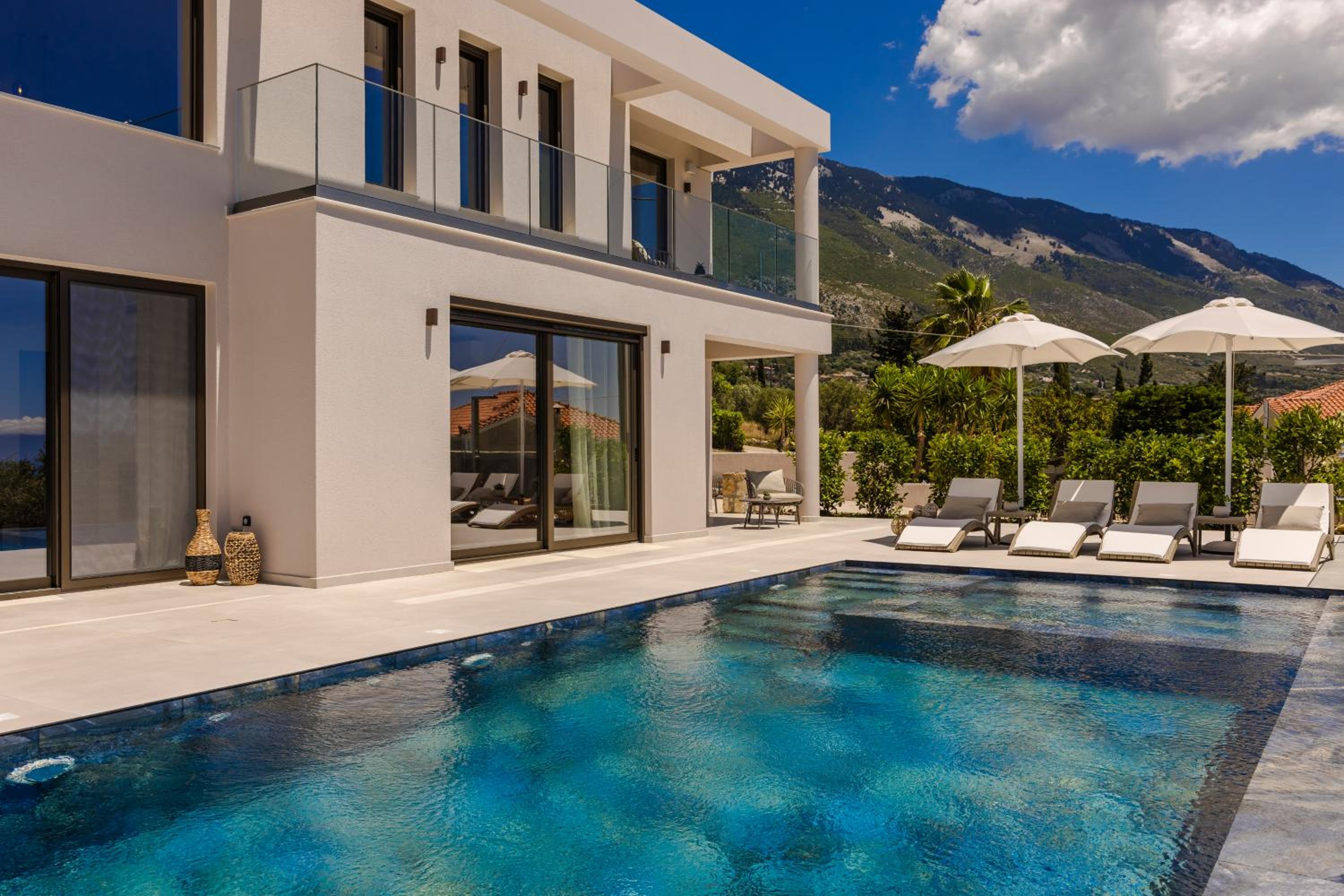 DEOS VILLA