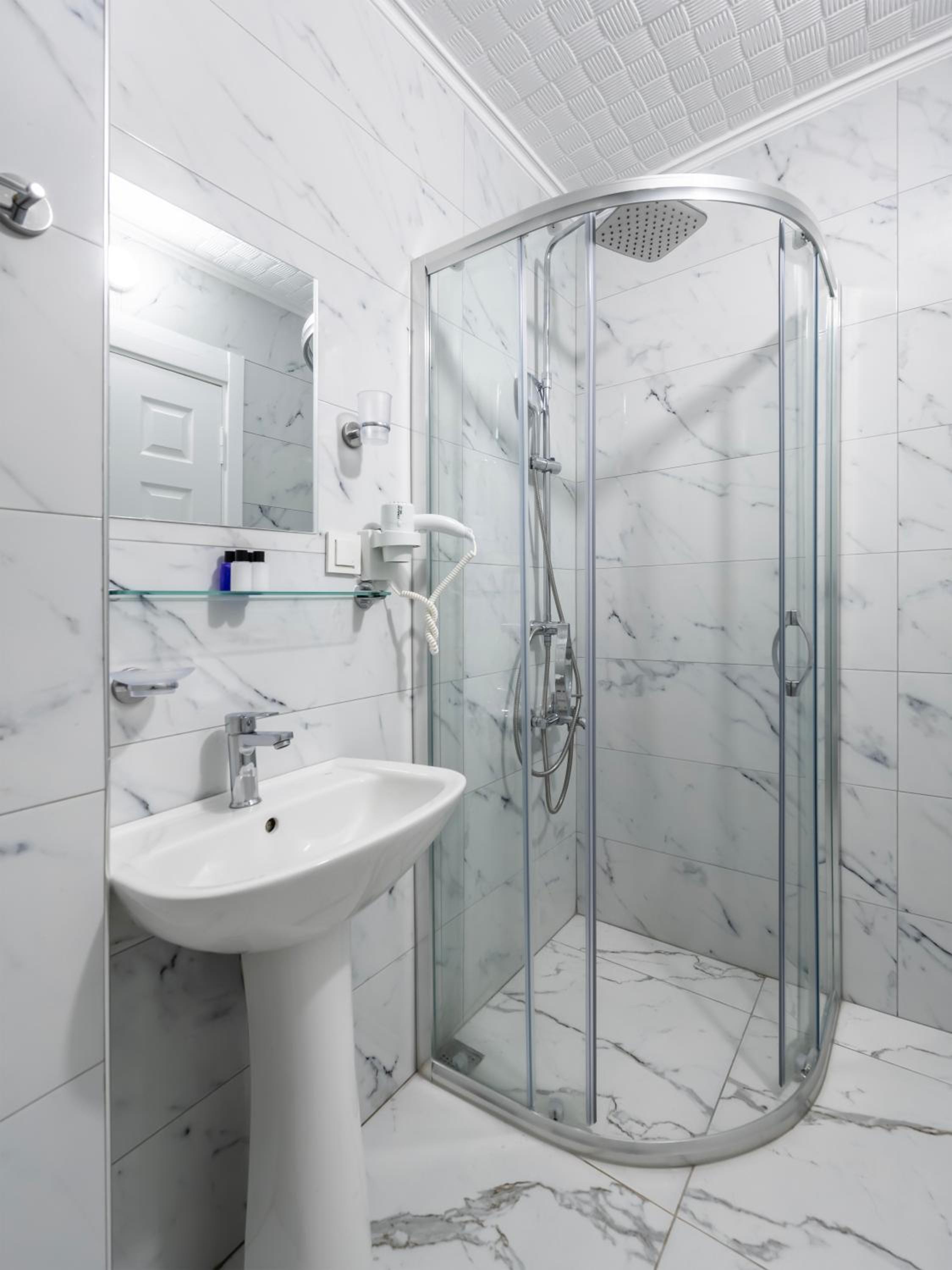 Taksim Trust Otel & Süitler - Image 5