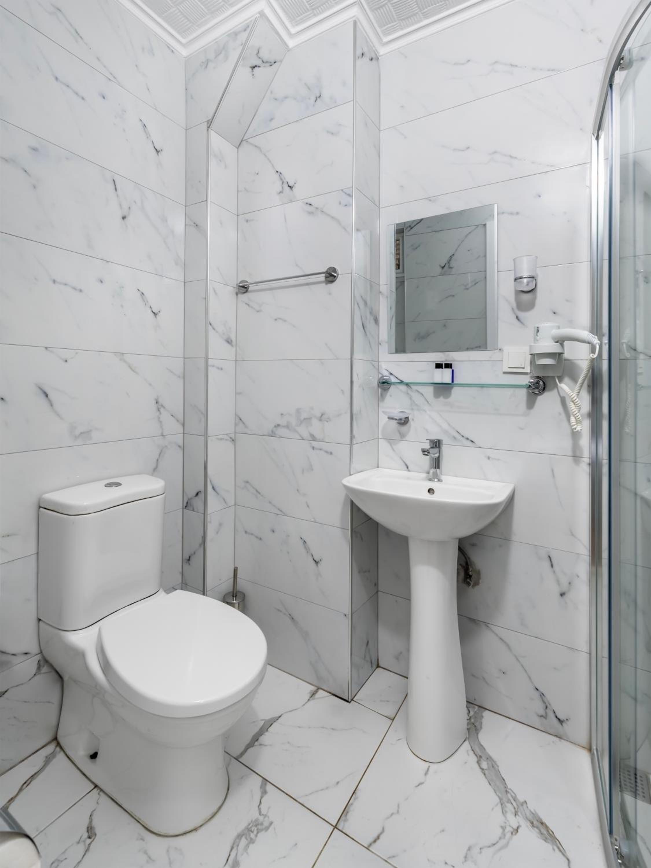 Taksim Trust Otel & Süitler - Image 6