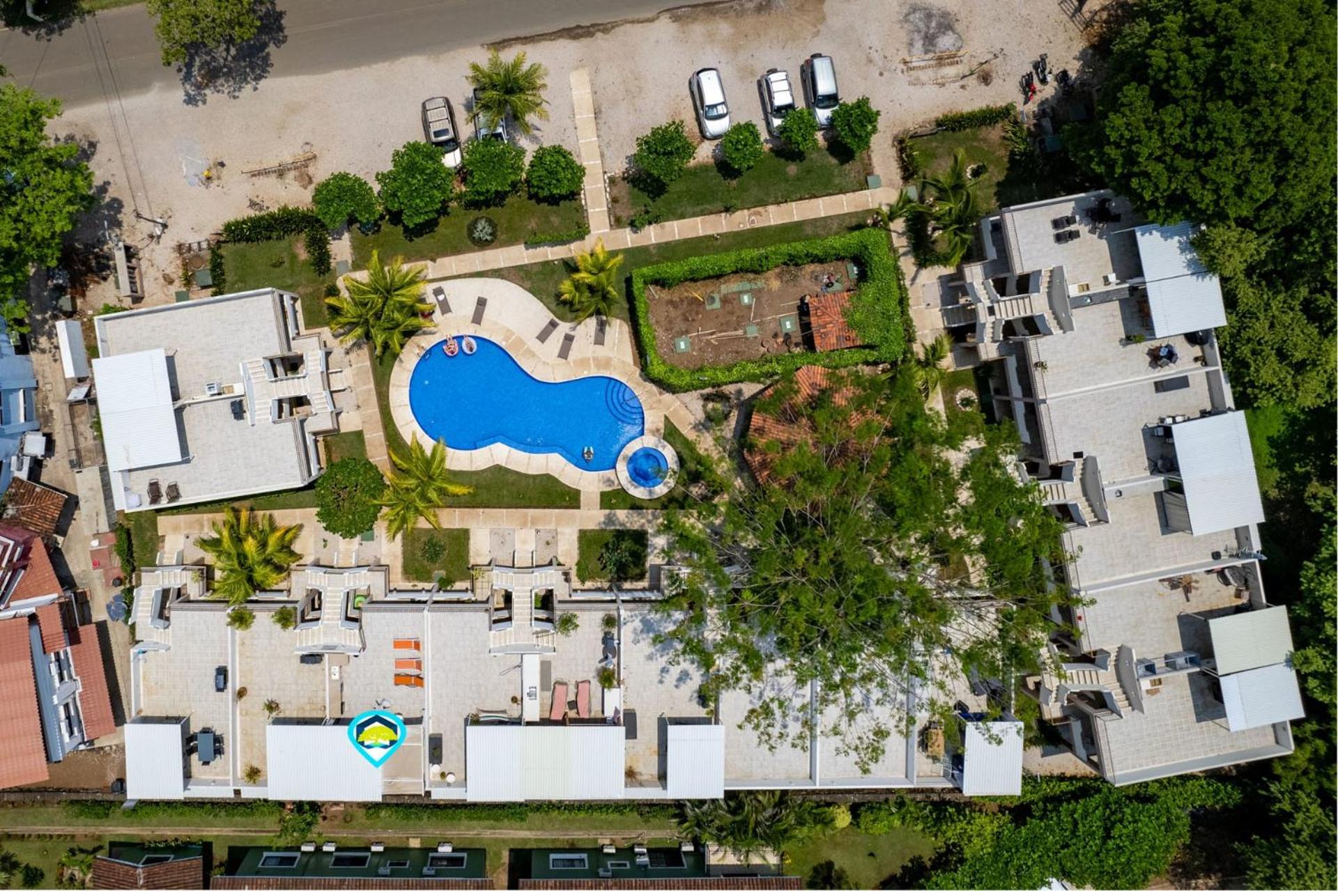2-BD Condo Near Beach with Pool Rooftop Patio