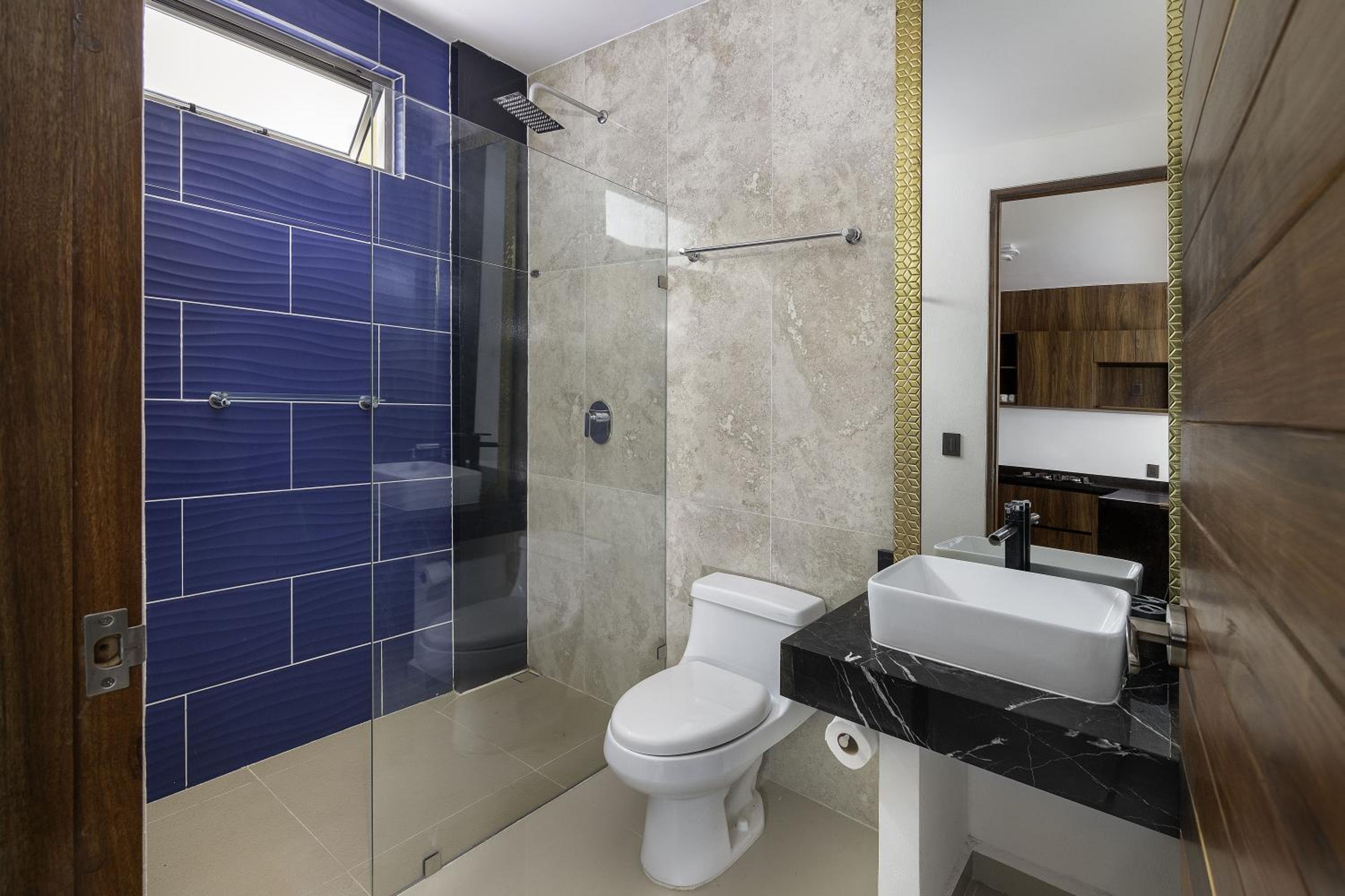 Angelina 28 Beachfront and Family Apartments - Modern and Relaxing Long Stays - 20 min from Cancun Airport