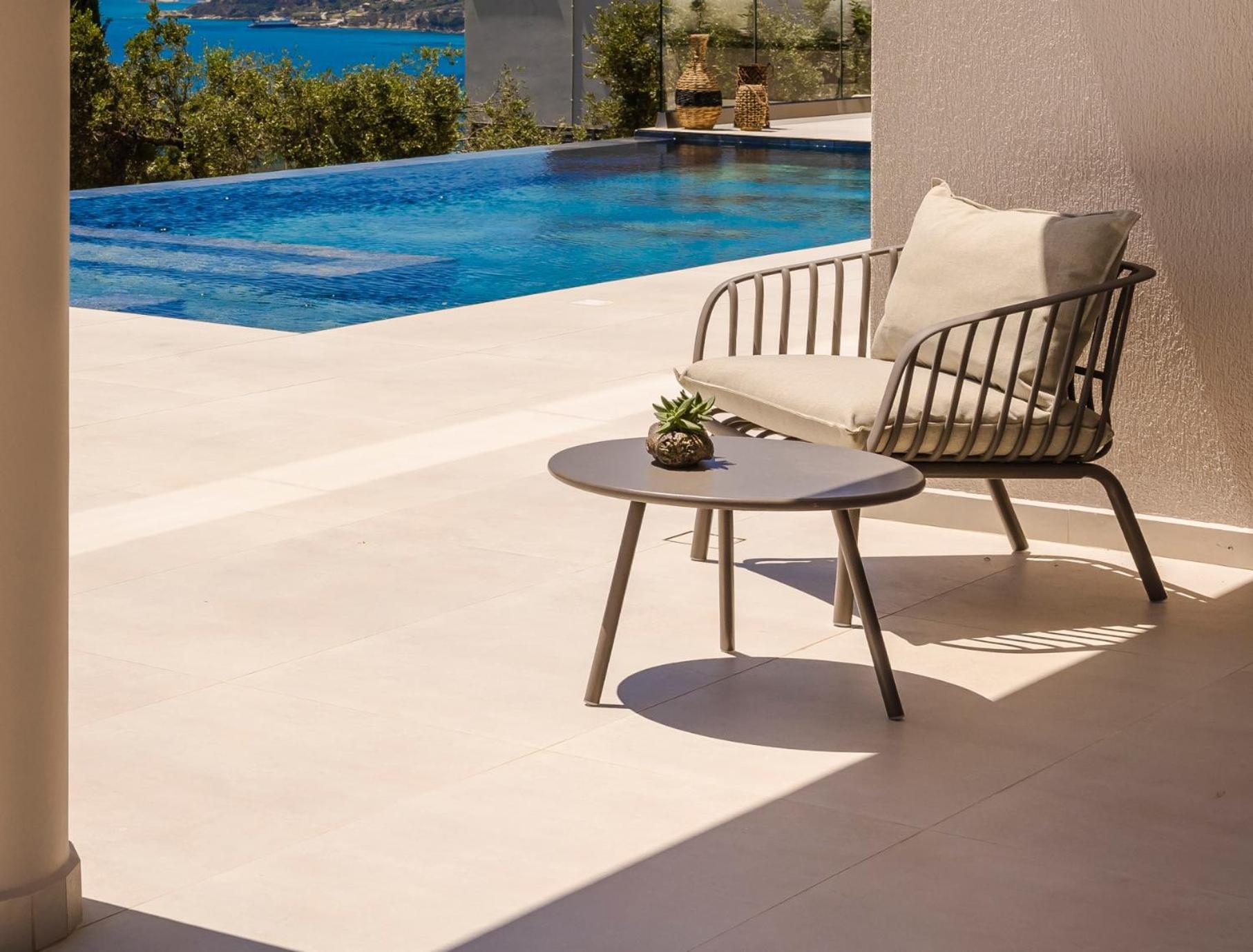 DEOS VILLA