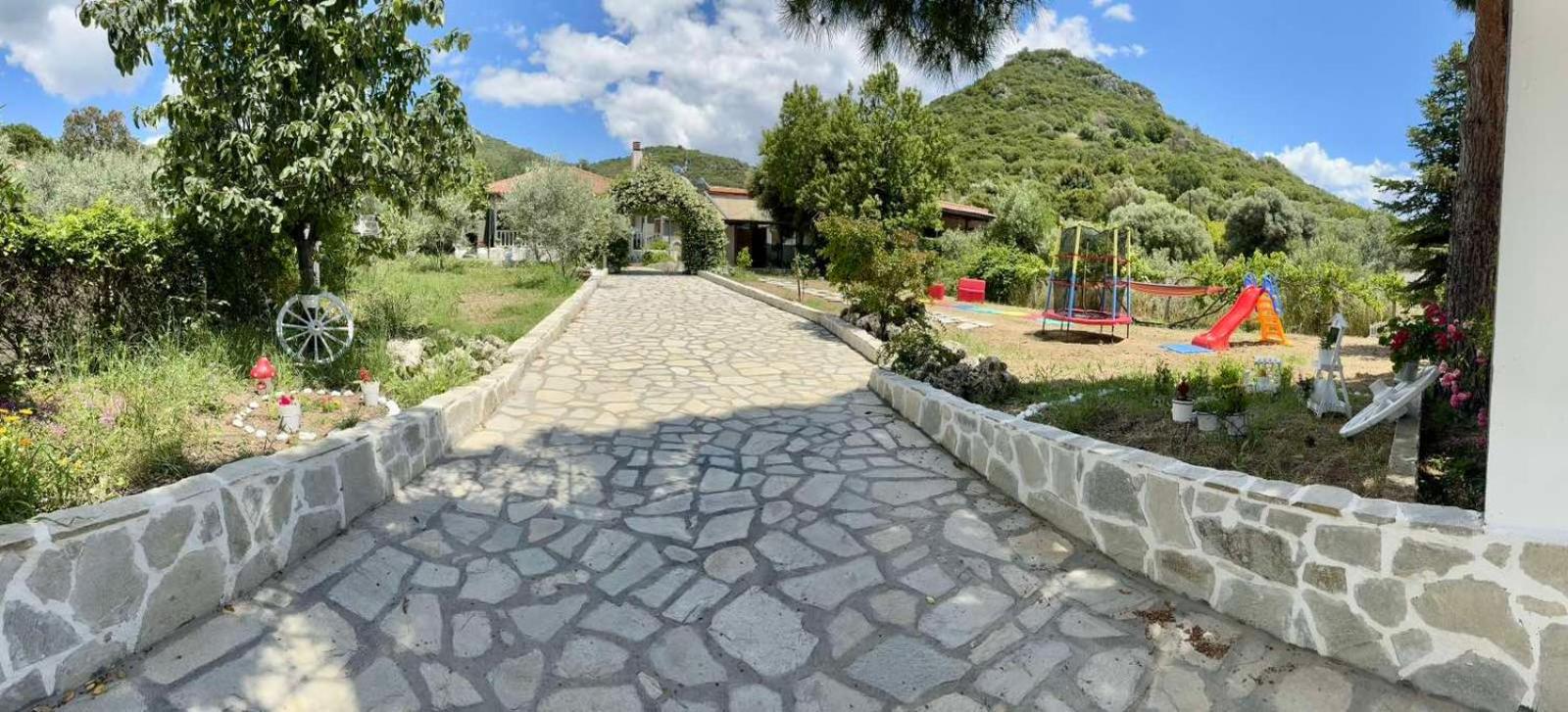 Villa Eden
