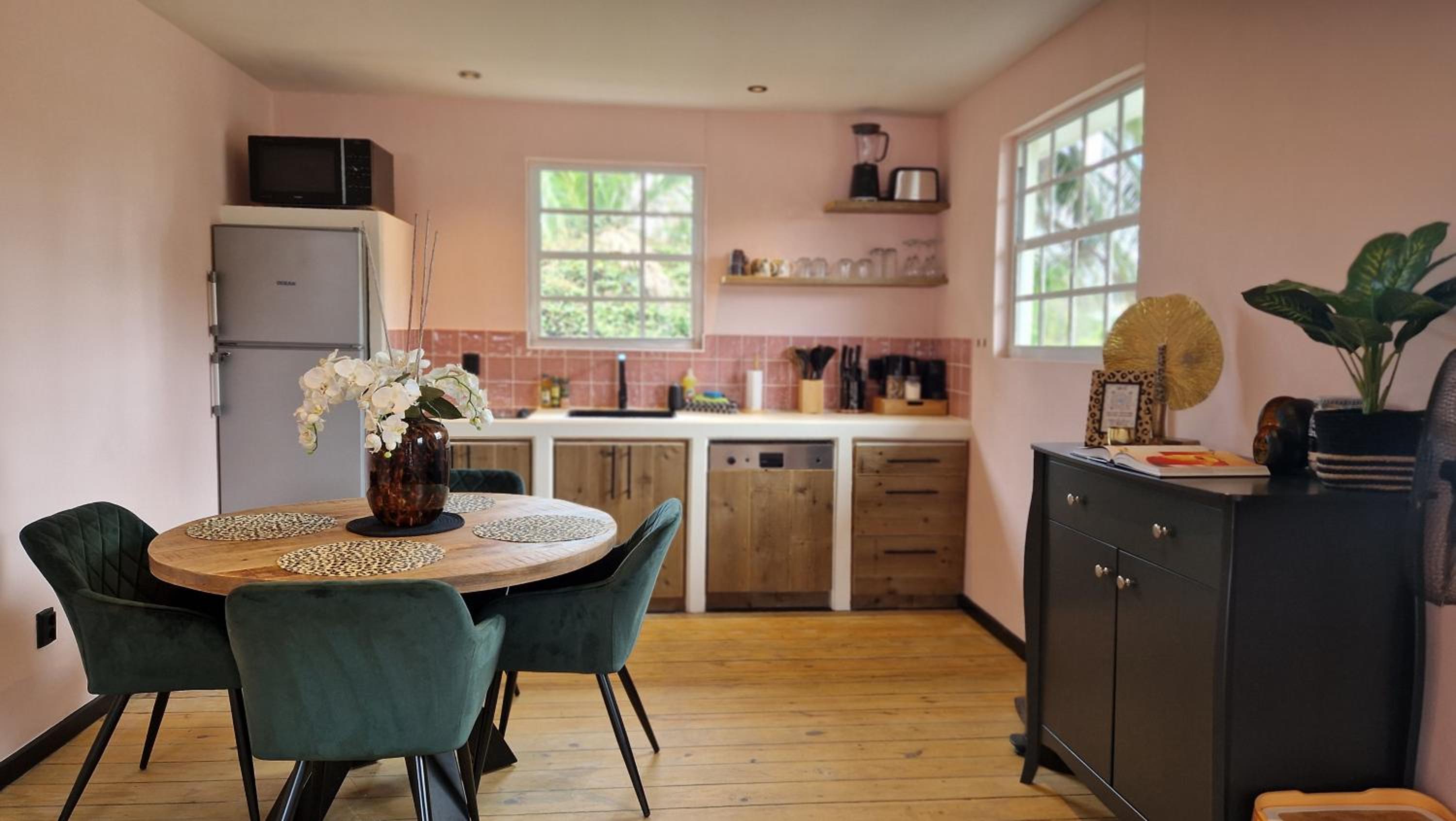 The Pink Panther Apartment, near Mambo Beach Boulevard