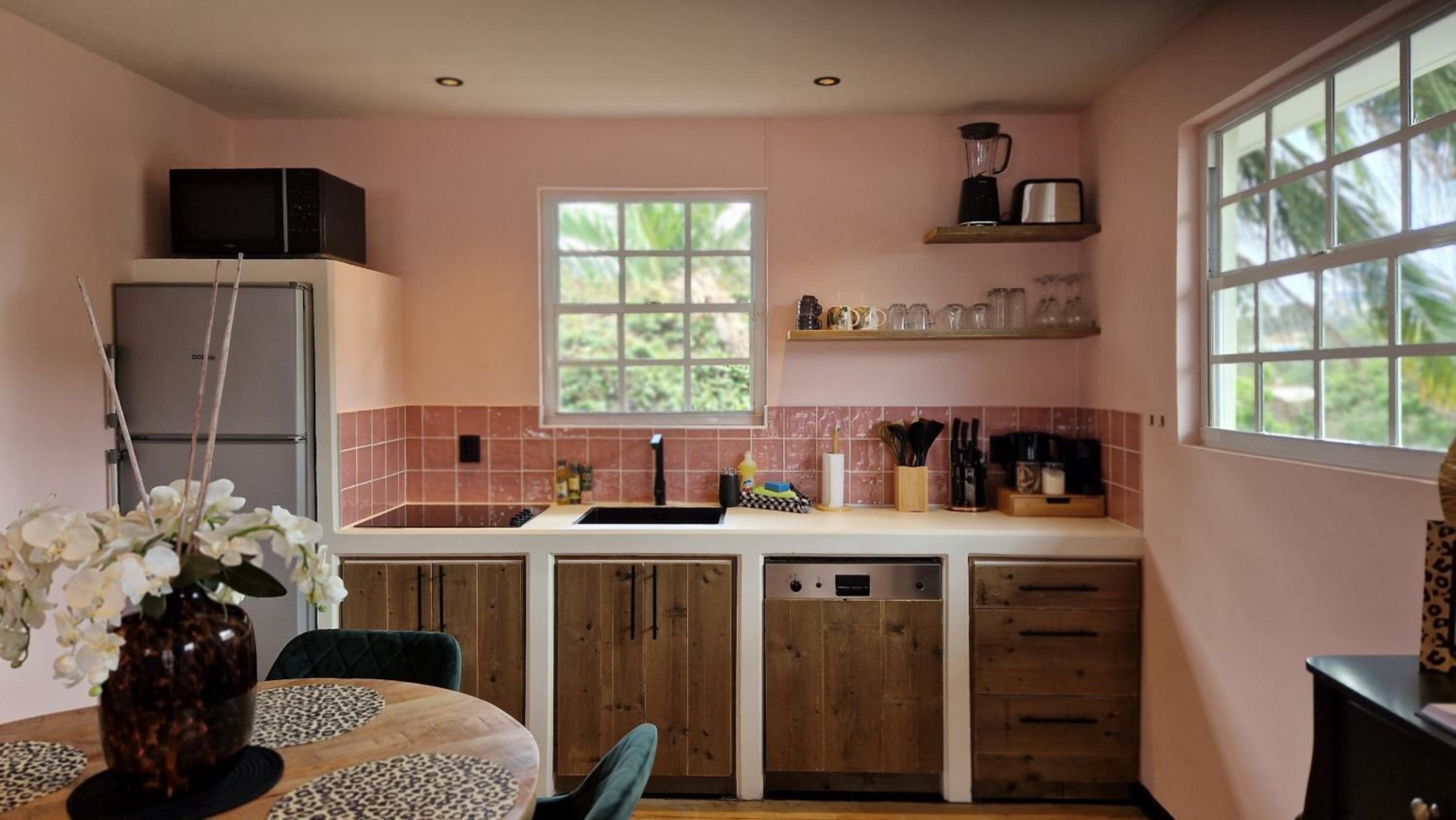 The Pink Panther Apartment, near Mambo Beach Boulevard
