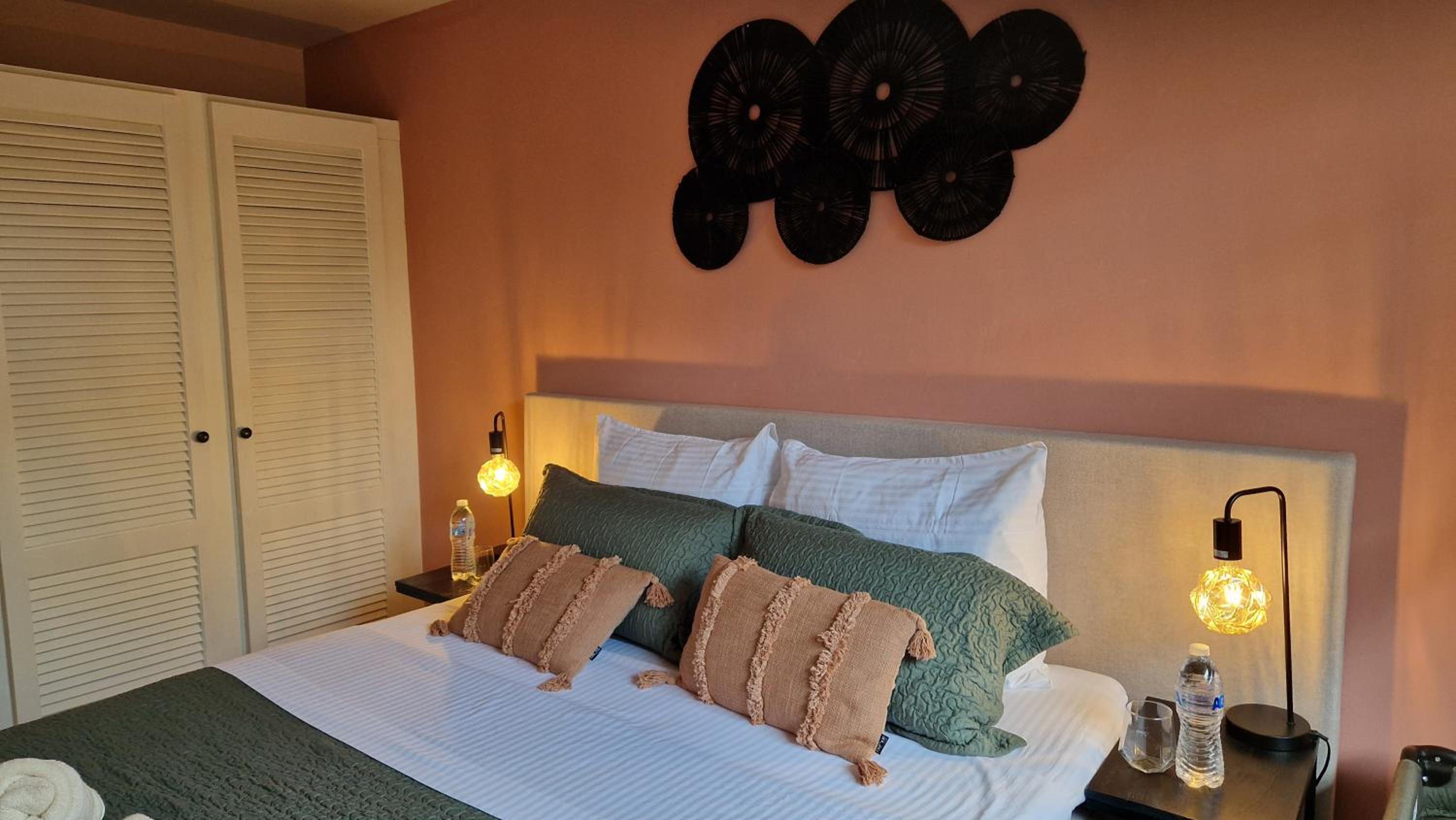 The Pink Panther Apartment, near Mambo Beach Boulevard