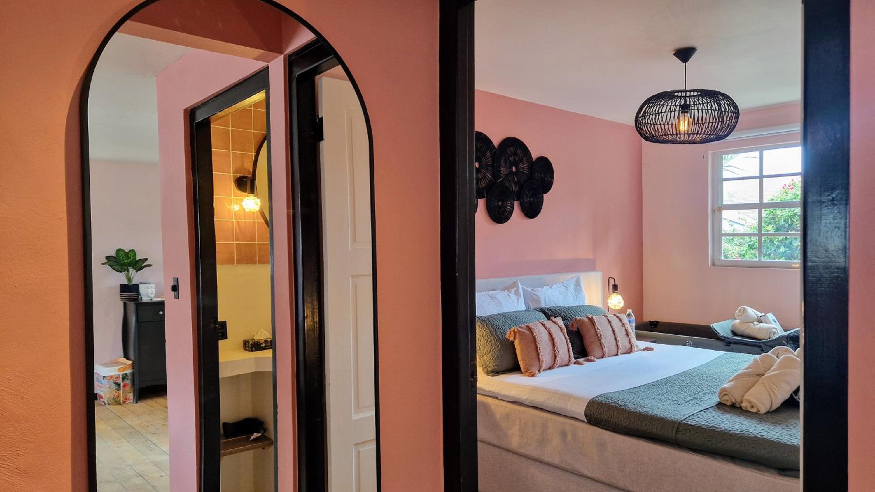 The Pink Panther Apartment, near Mambo Beach Boulevard