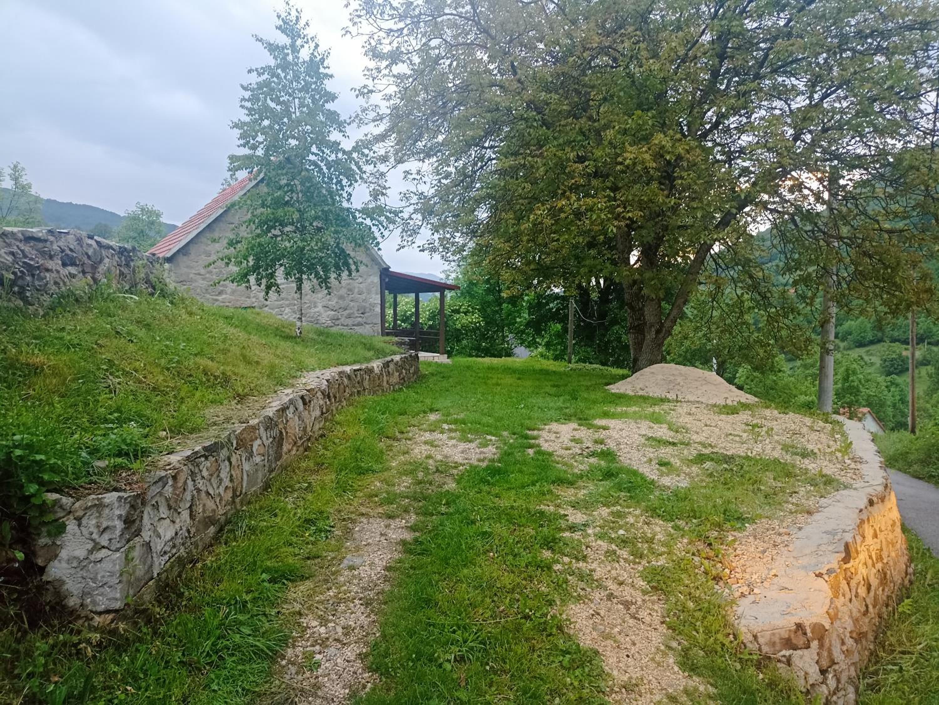 Kamena kuća- Stone House Scepanovic Bijela view 5