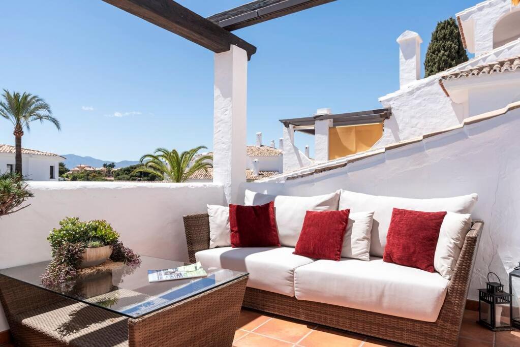 Luxury Apartment in Marbella Aldea Blanca close by Beautiful Port and Beaches of Puerto Banús