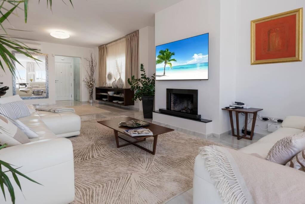 Luxury Apartment in Marbella Aldea Blanca close by Beautiful Port and Beaches of Puerto Banús