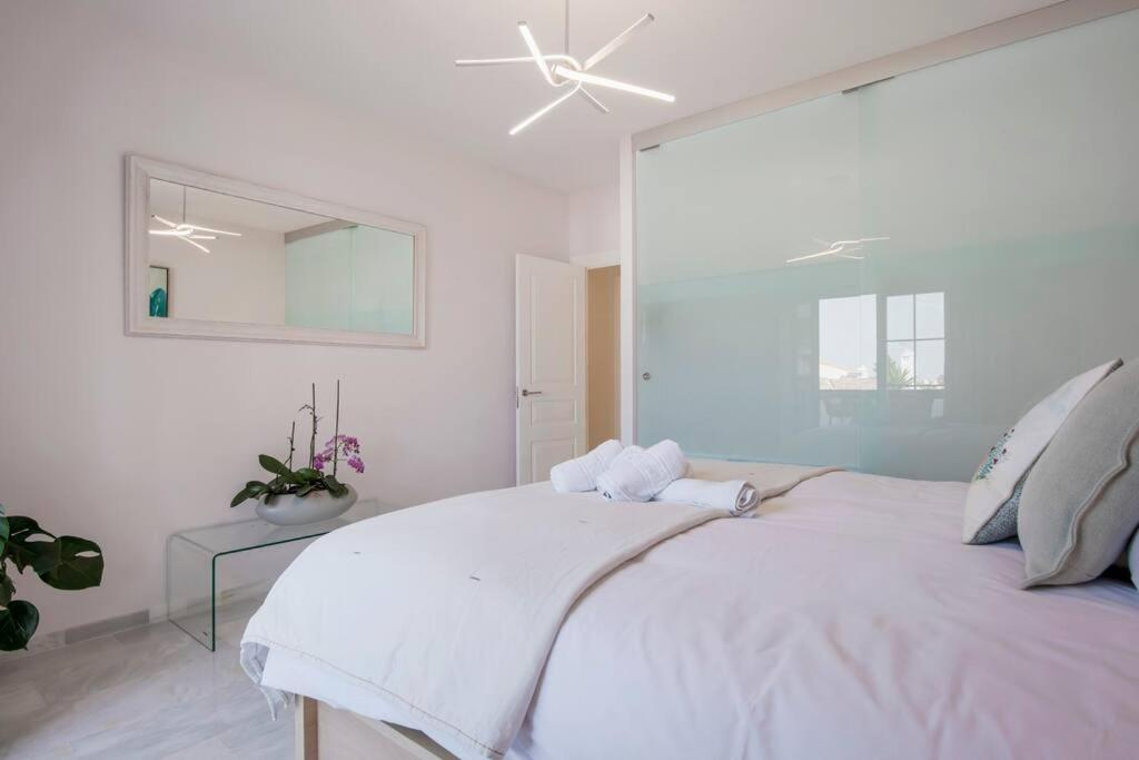 Luxury Apartment in Marbella Aldea Blanca close by Beautiful Port and Beaches of Puerto Banús