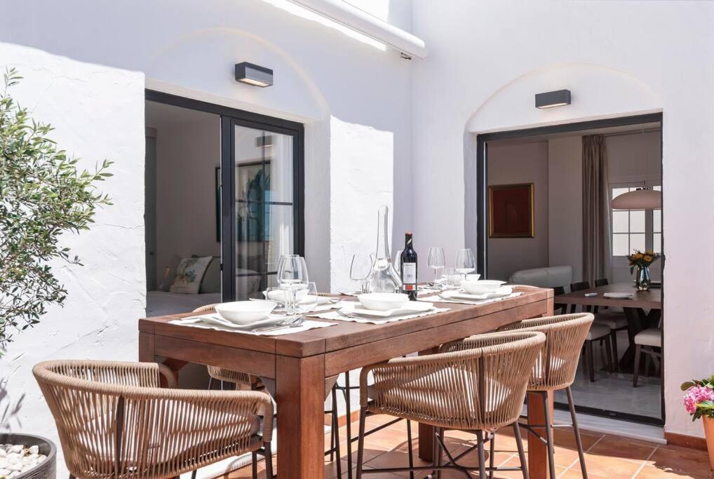 Luxury Apartment in Marbella Aldea Blanca close by Beautiful Port and Beaches of Puerto Banús