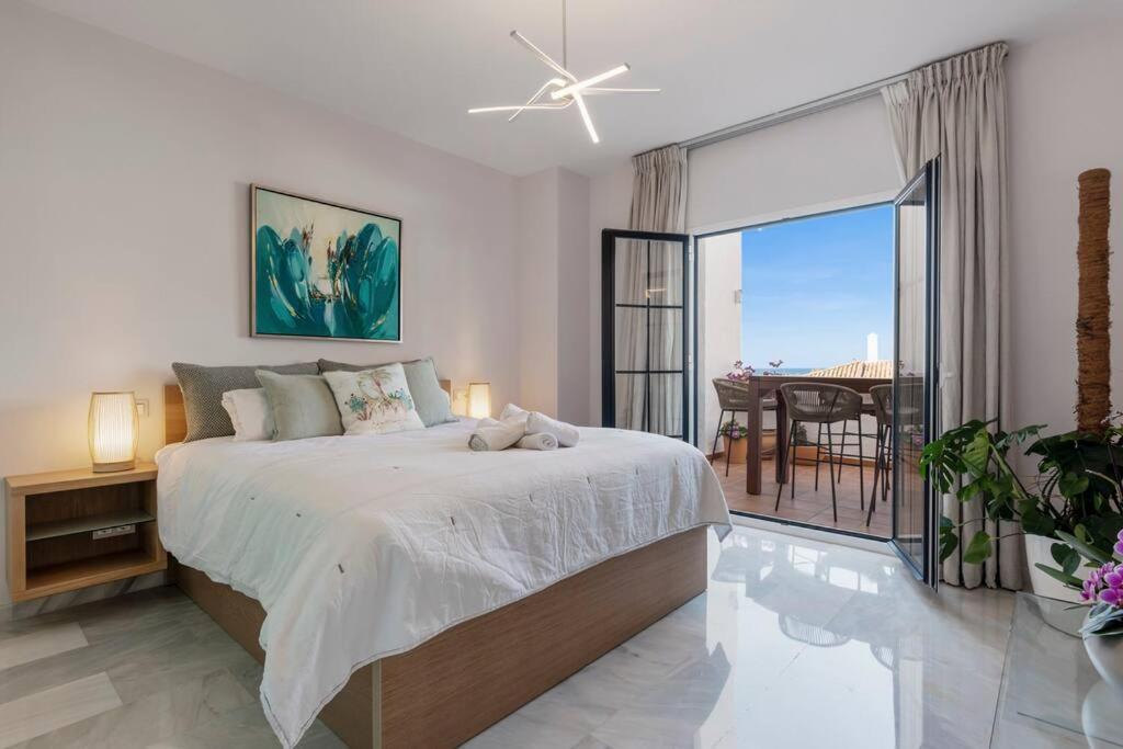 Luxury Apartment in Marbella Aldea Blanca close by Beautiful Port and Beaches of Puerto Banús