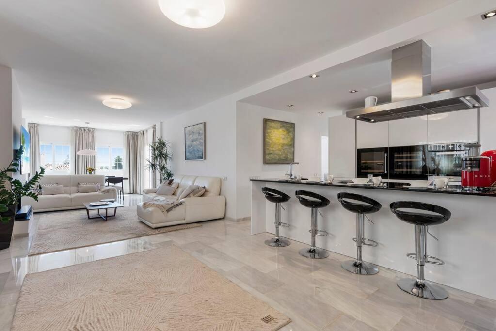 Luxury Apartment in Marbella Aldea Blanca close by Beautiful Port and Beaches of Puerto Banús