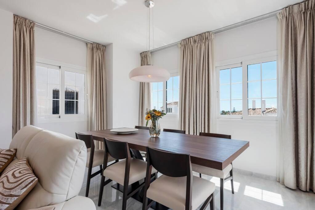 Luxury Apartment in Marbella Aldea Blanca close by Beautiful Port and Beaches of Puerto Banús