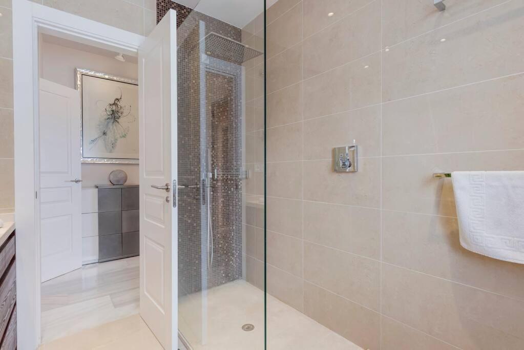 Luxury Apartment in Marbella Aldea Blanca close by Beautiful Port and Beaches of Puerto Banús